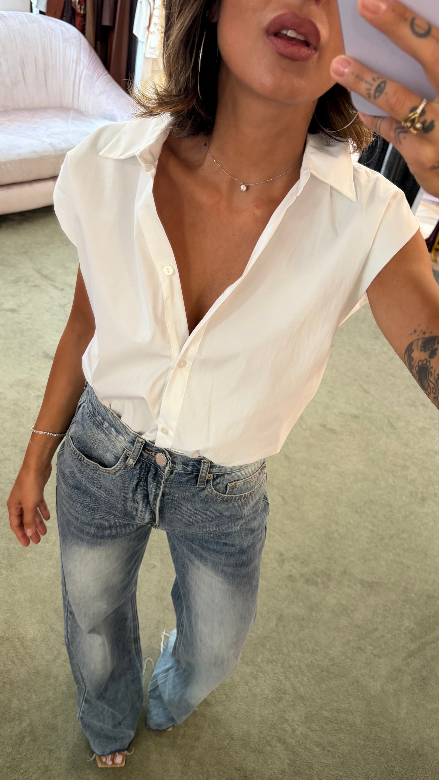 Camicia bianca manica scesa con elastico in vita sy