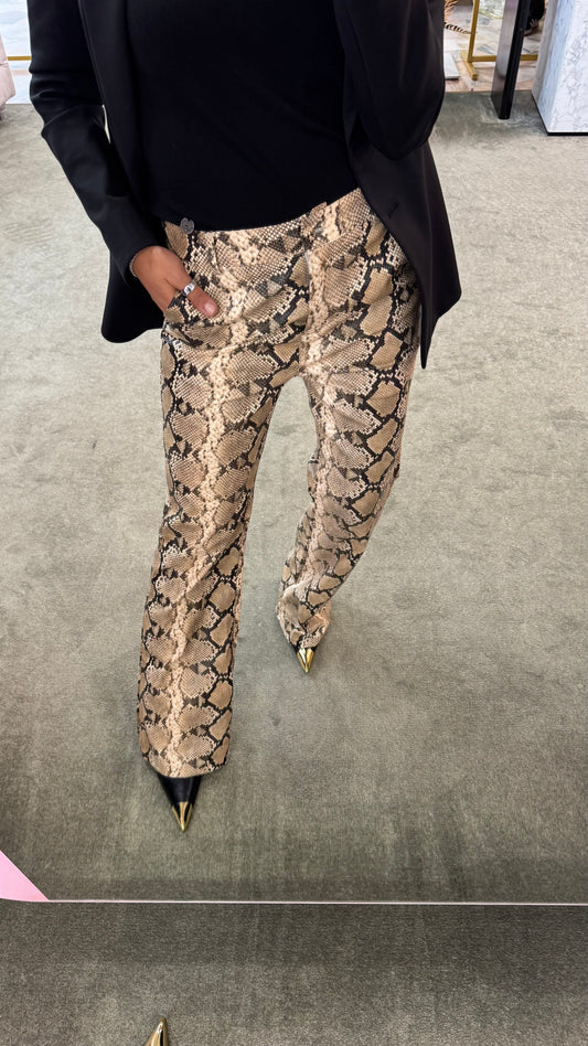 Pantaloni pitonati in ecopelle gl