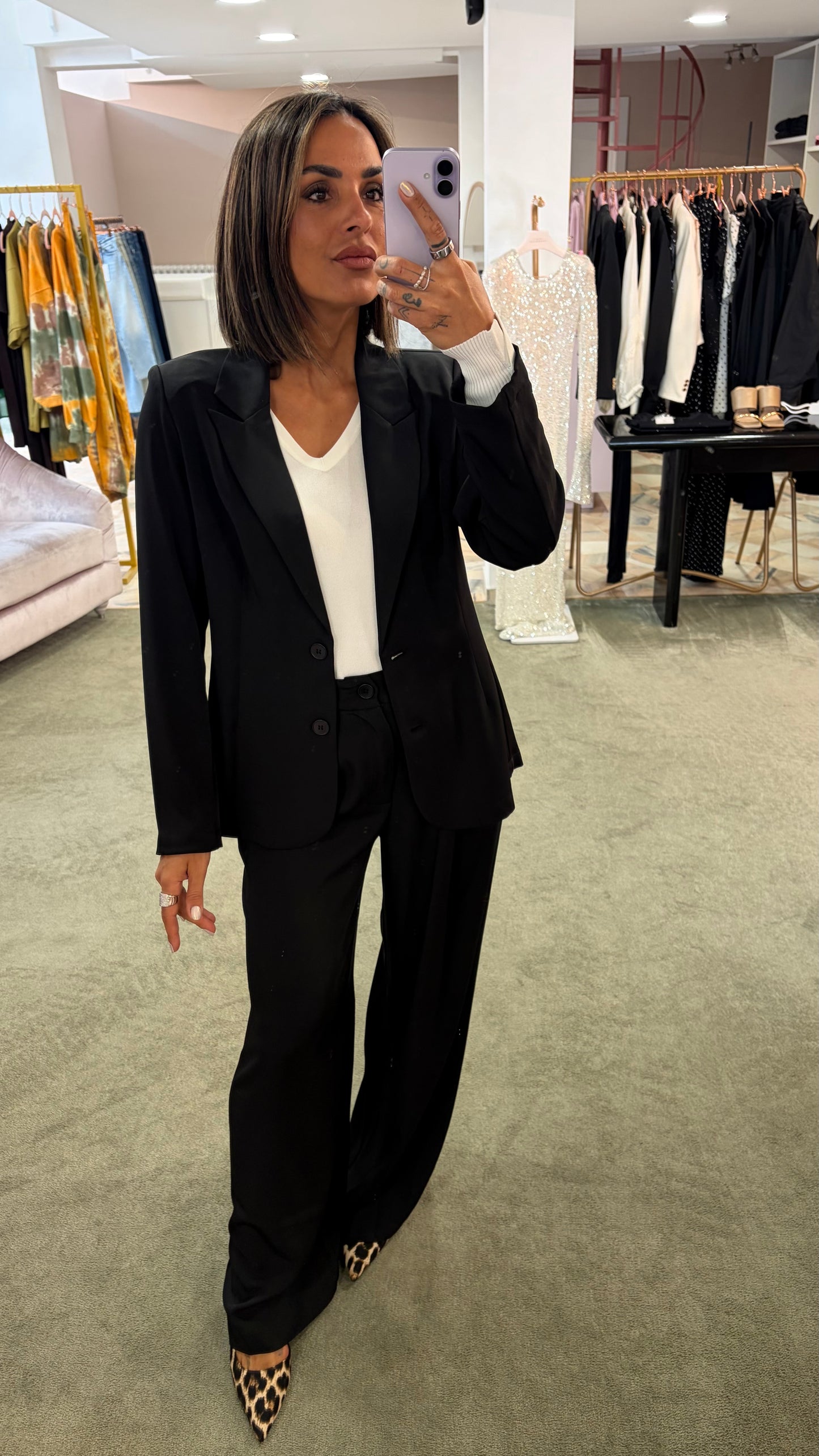 Pantaloni neri wide leg leggeri ay