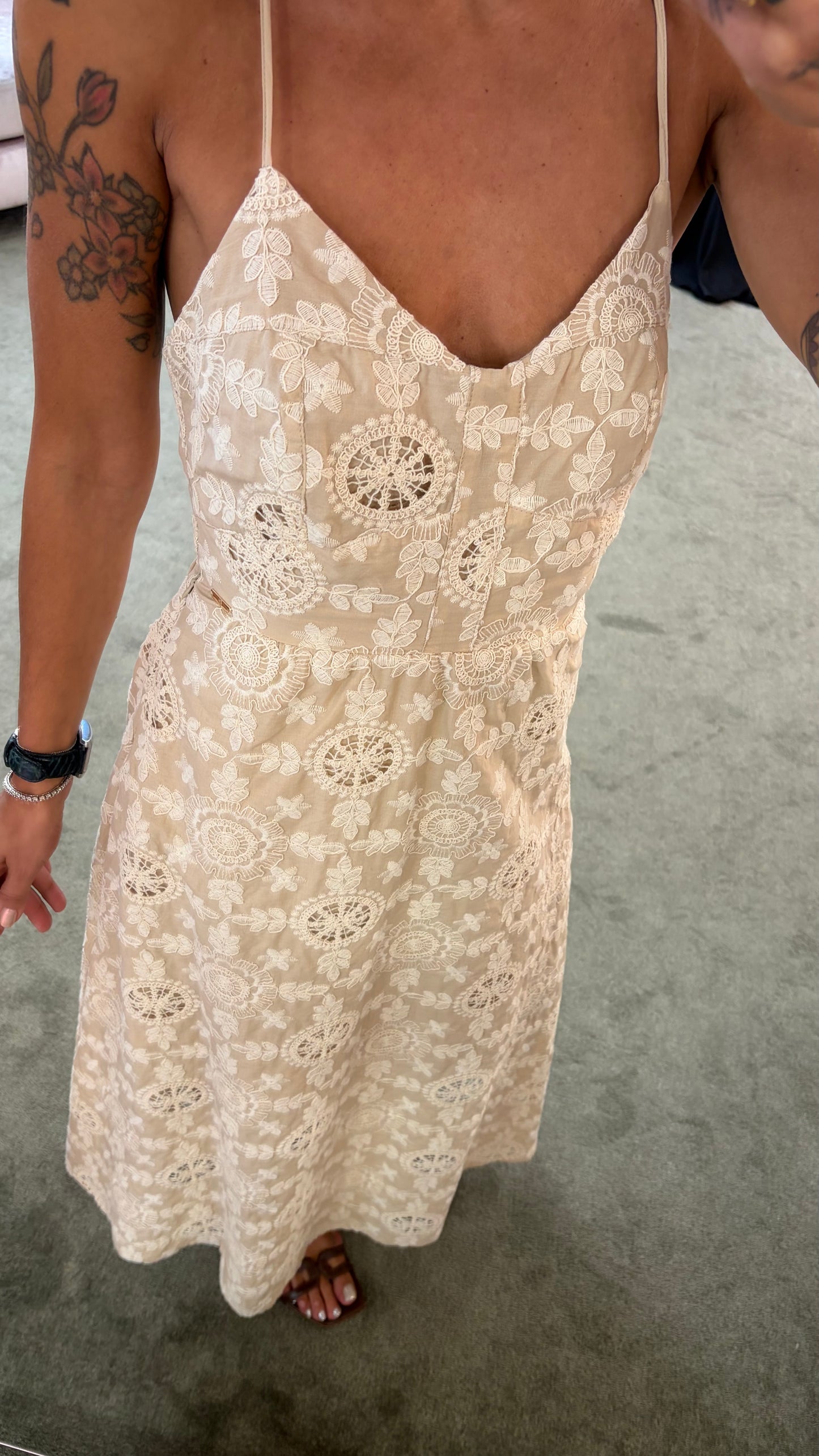 Abito midi beige macramè fr