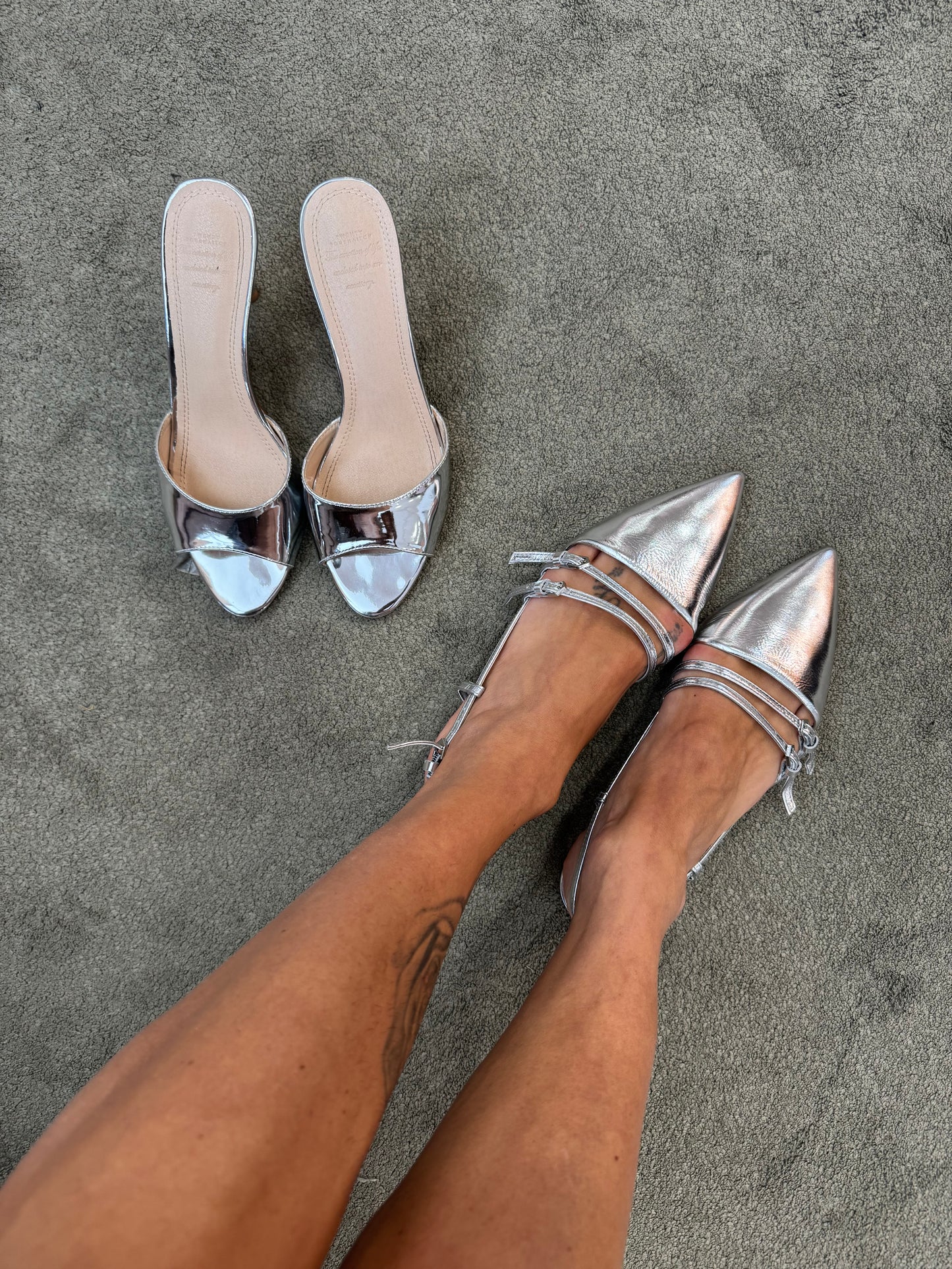 Slingback bassa argento con laccetti