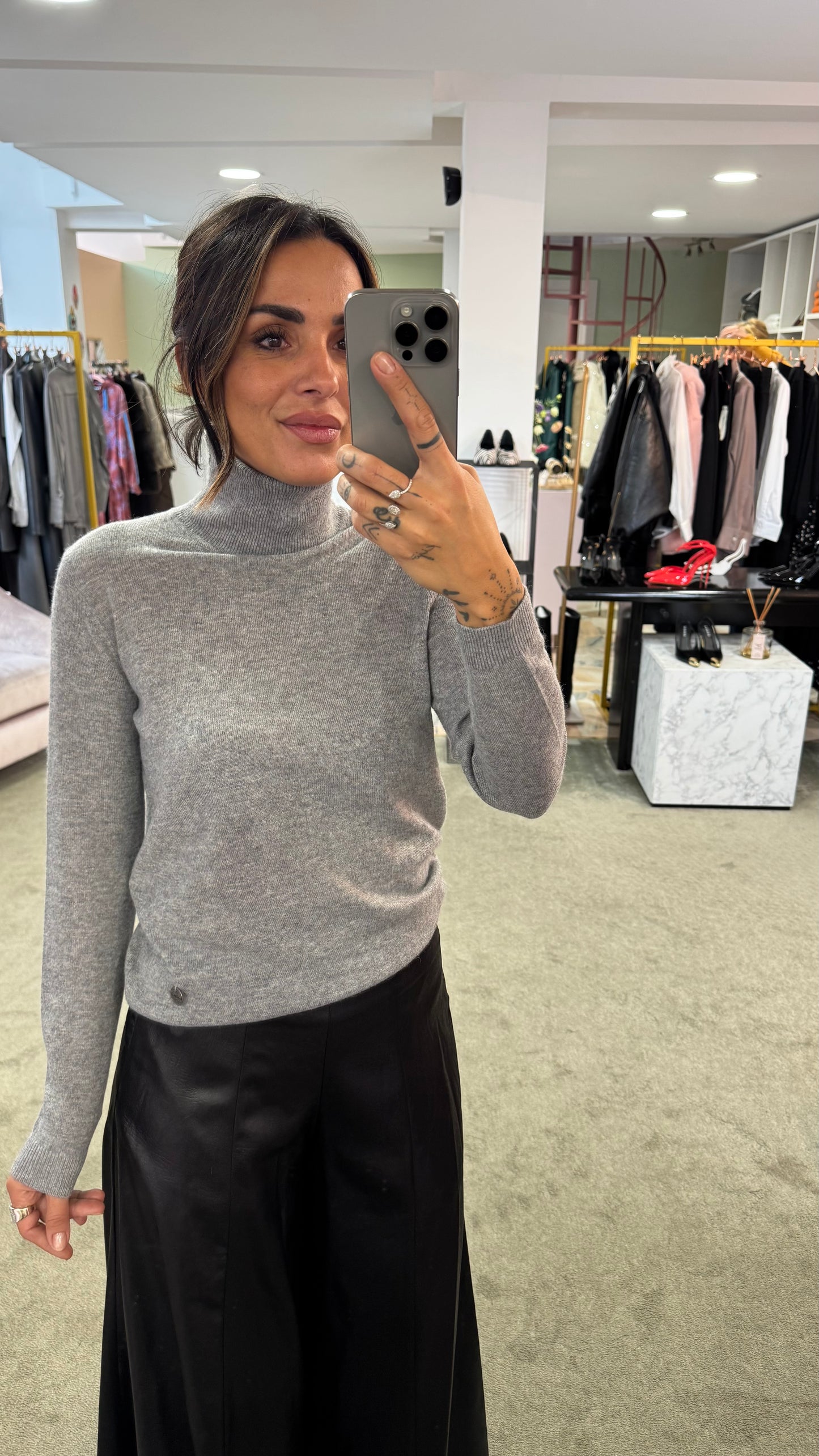 Dolcevita grigio in angora tk