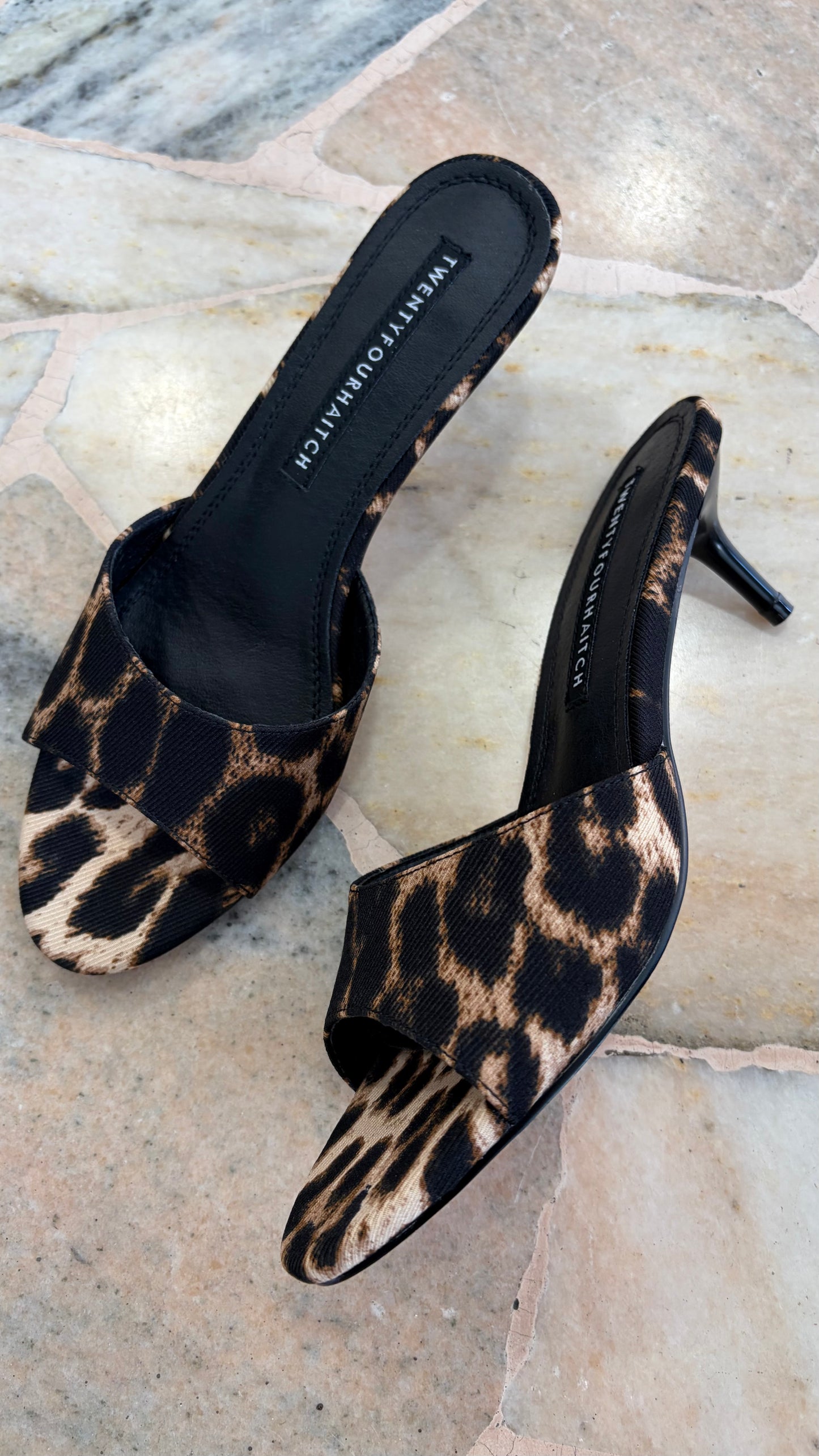 Ciabattina mules leopardata