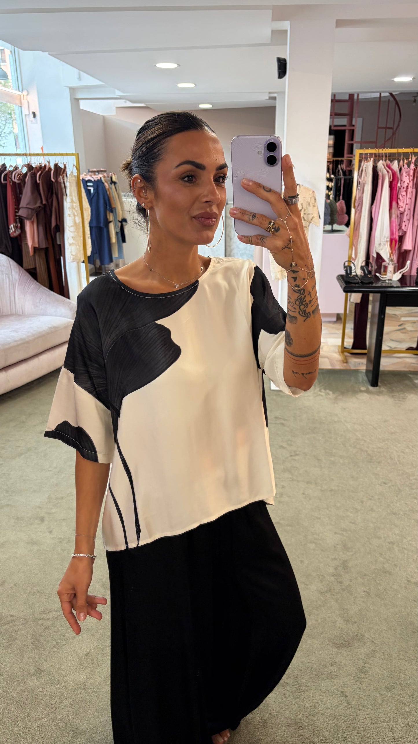 Blusa panna fantasia foglie nere ay