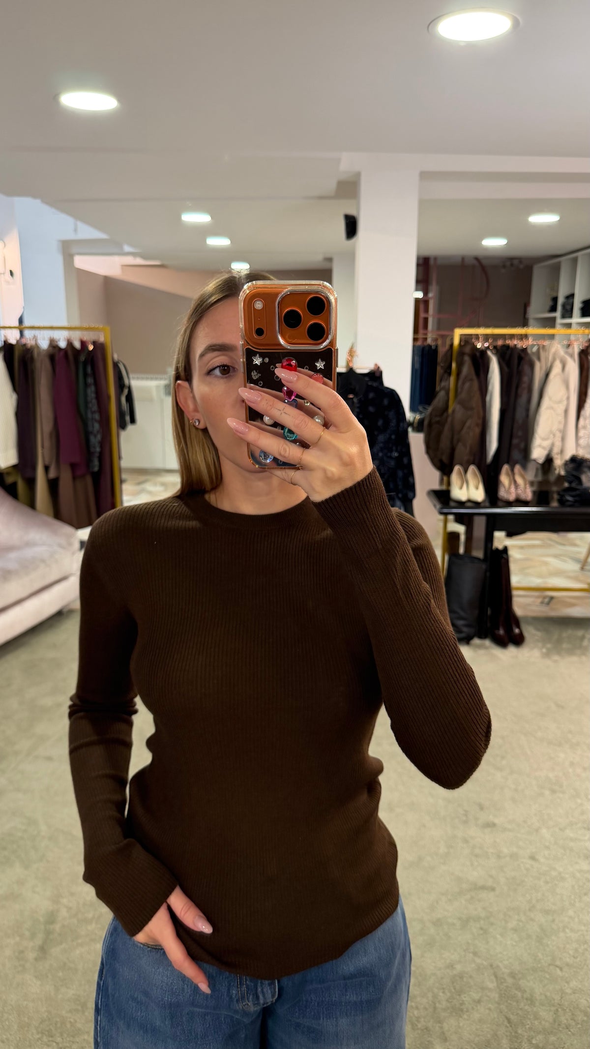 Maglione girocollo marrone testa di moro a costine tk