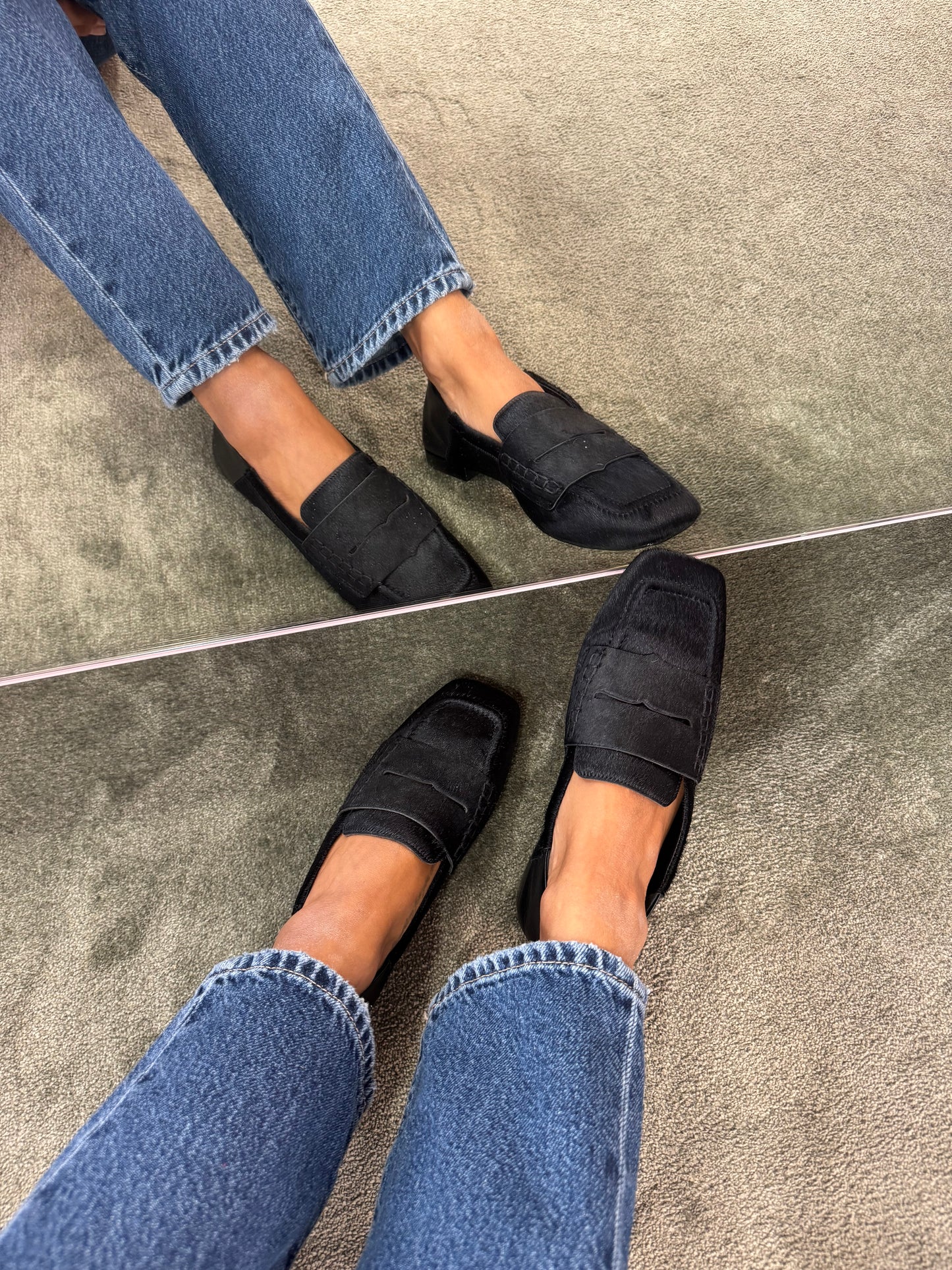 Mocassino nero in cavallino