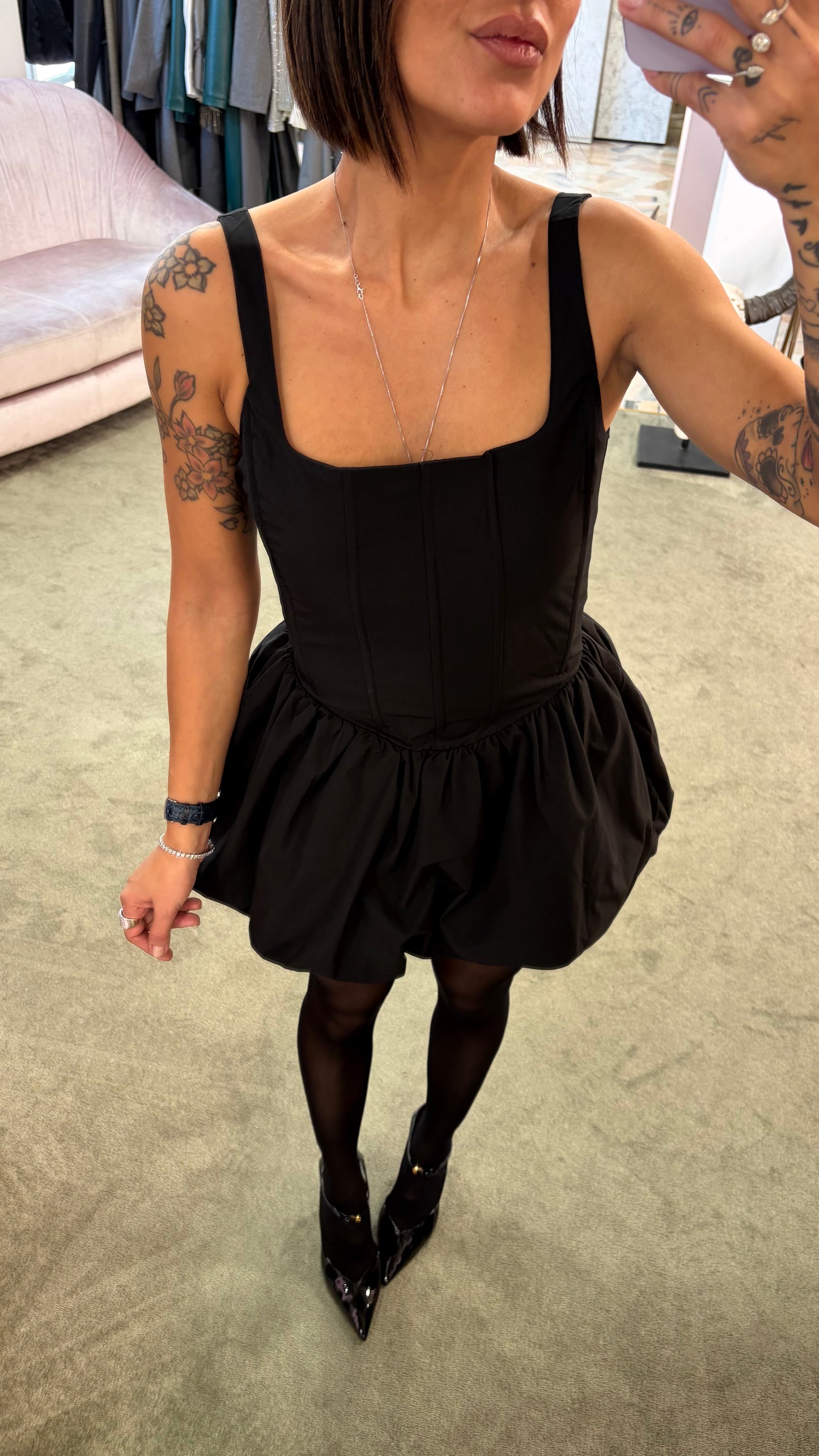 Abito bustino mini nero con gonna baloon gl