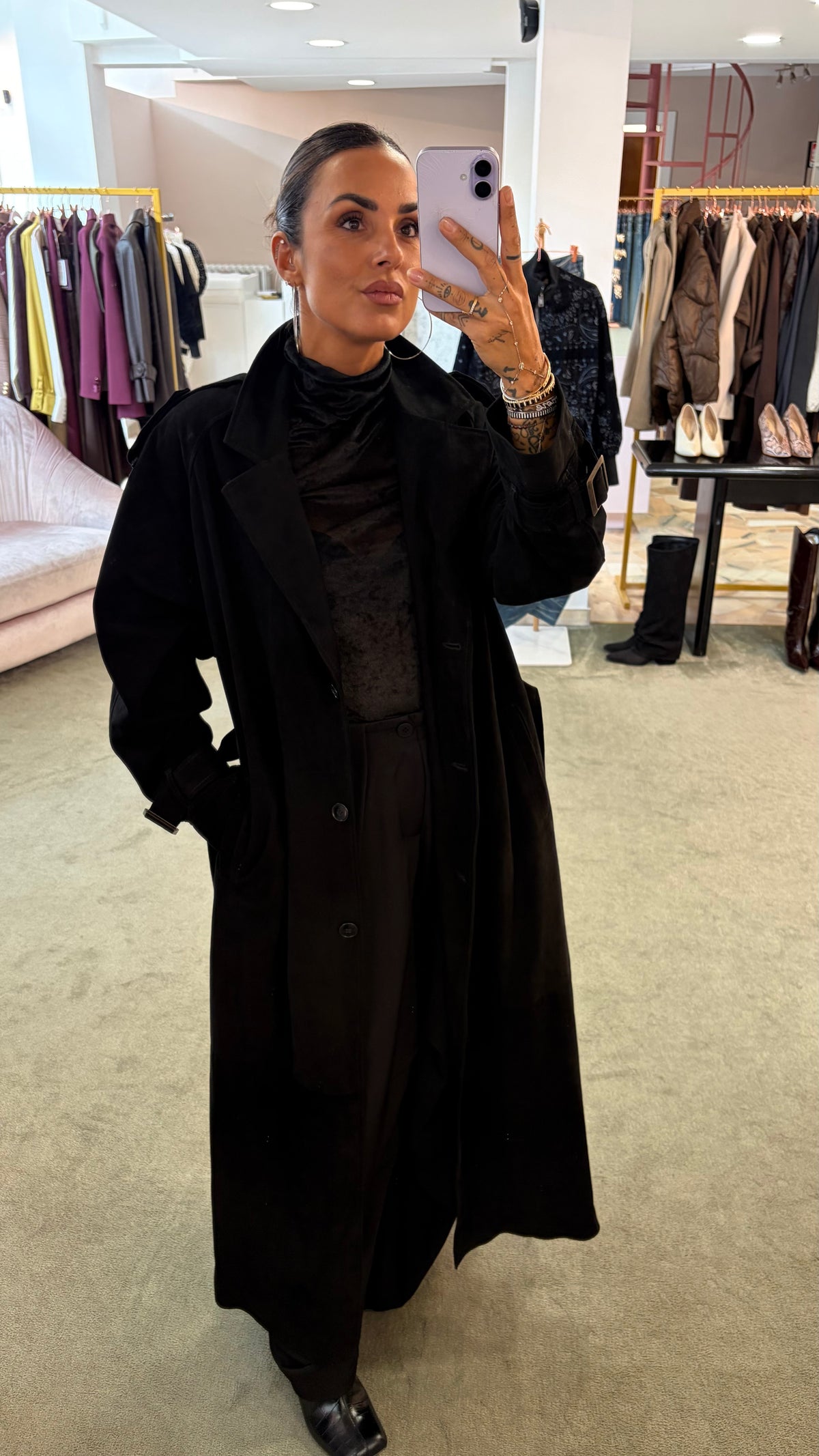 Trench nero lungo con cintura in pelle scamosciata Marsem