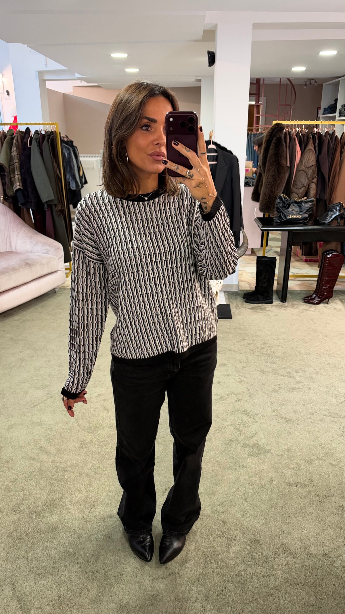 Maglione girocollo fantasia bianca e nera bj