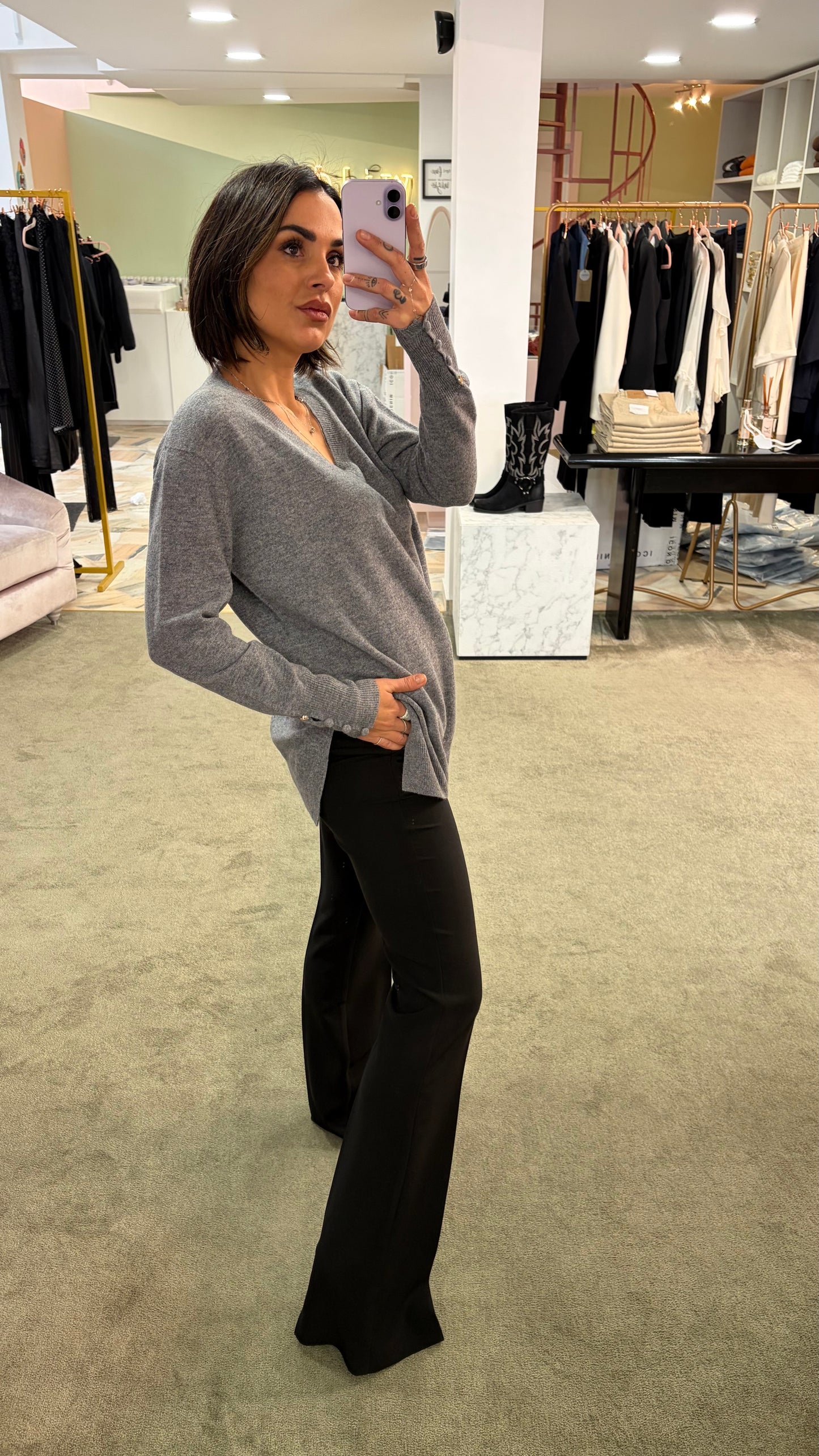 Maglione scollo a v grigio con spacchi laterali fr