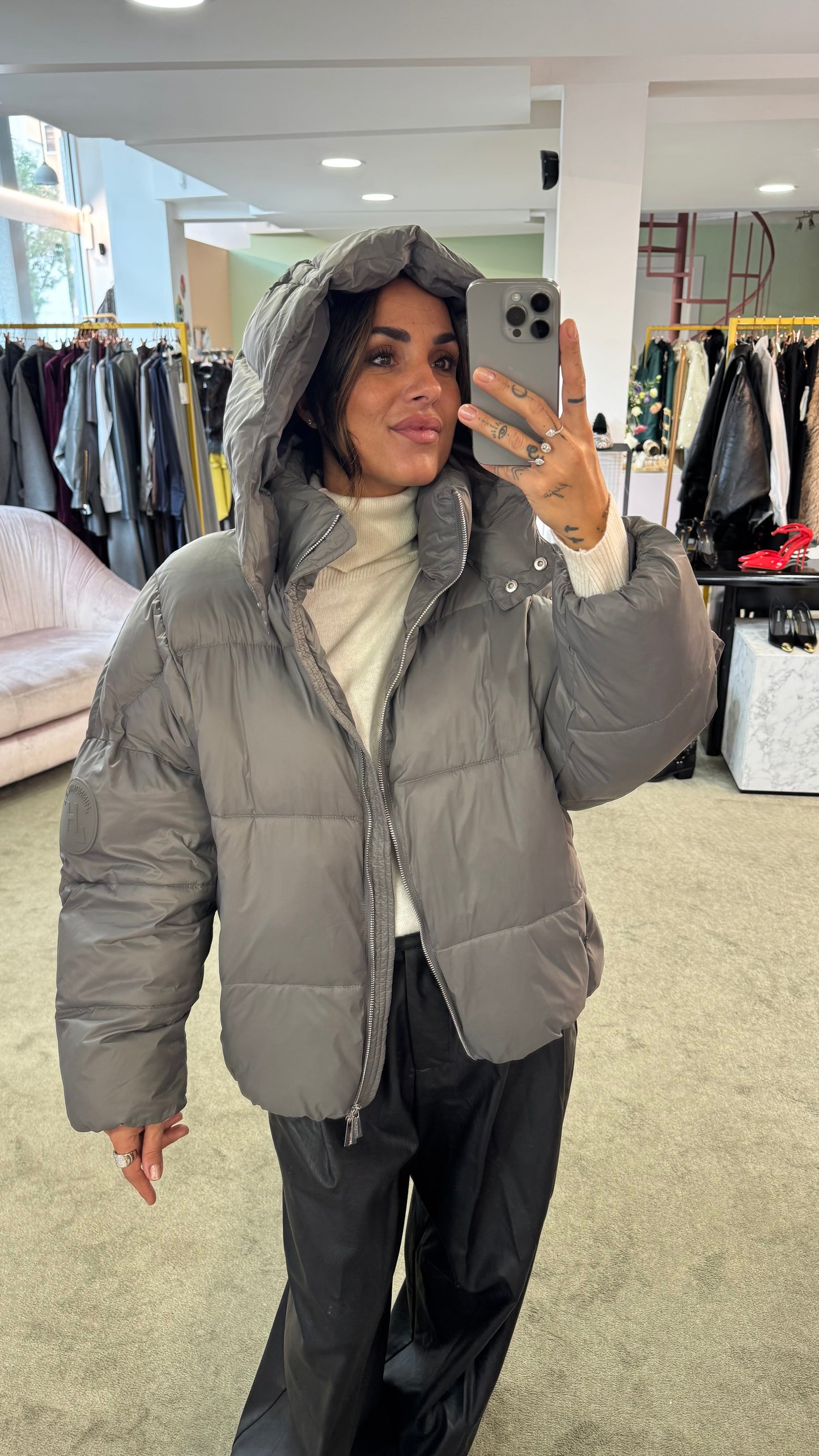 Piumino grigio over con cappuccio Hinnominate