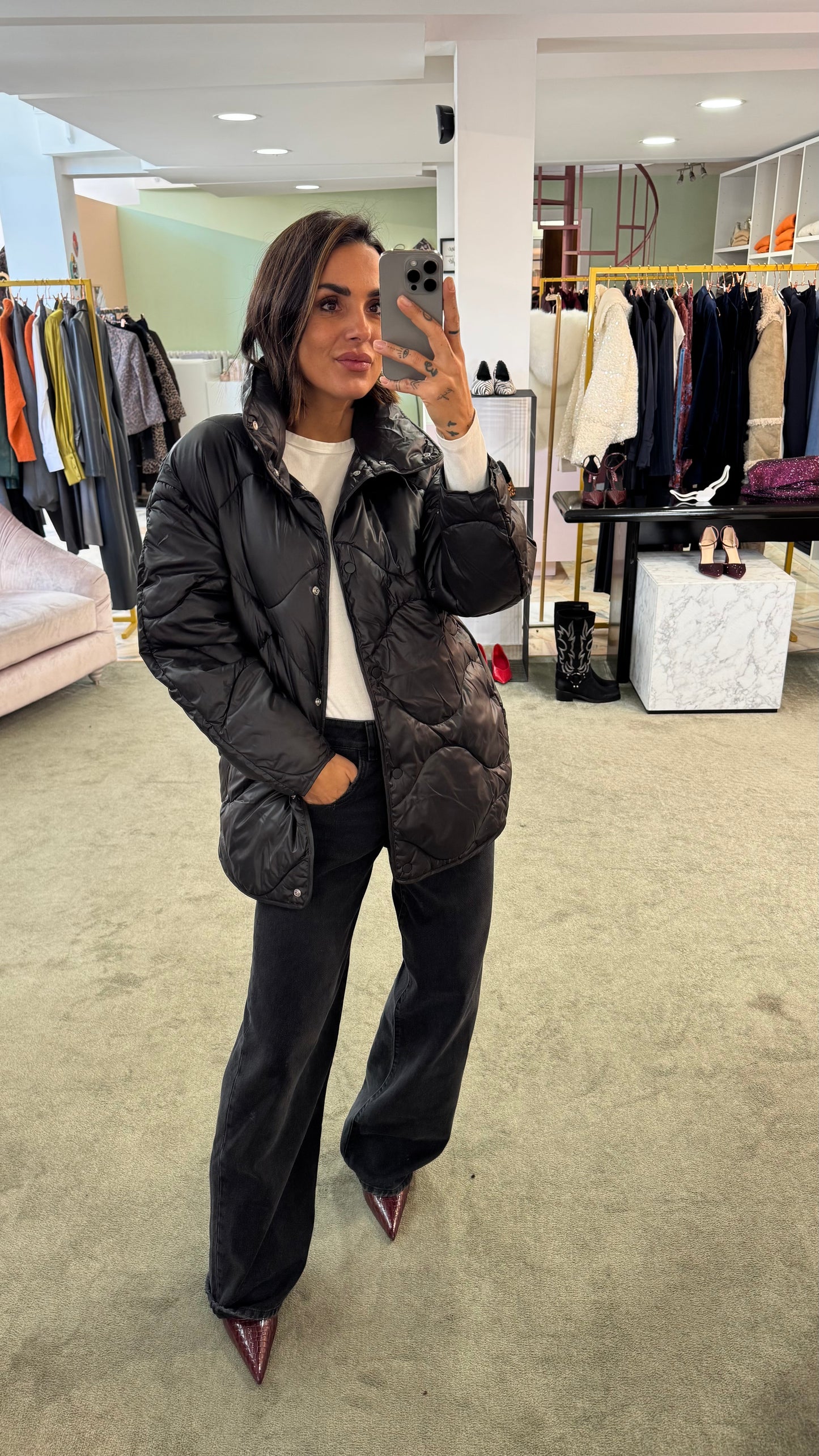 Piumino stella nero trapuntato jx