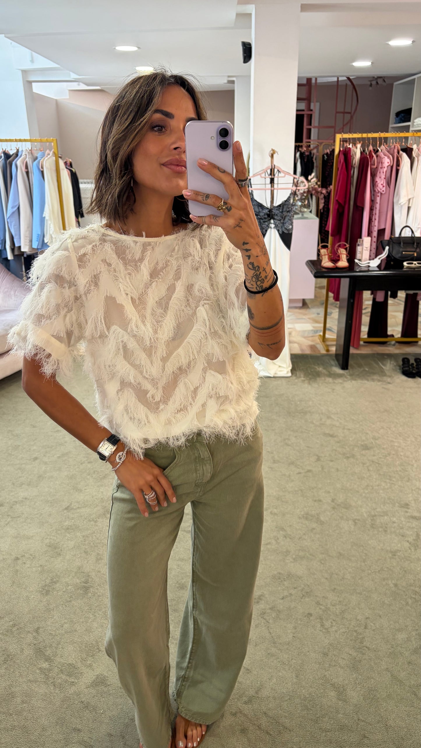 Blusa panna effetto piume manica corta sl