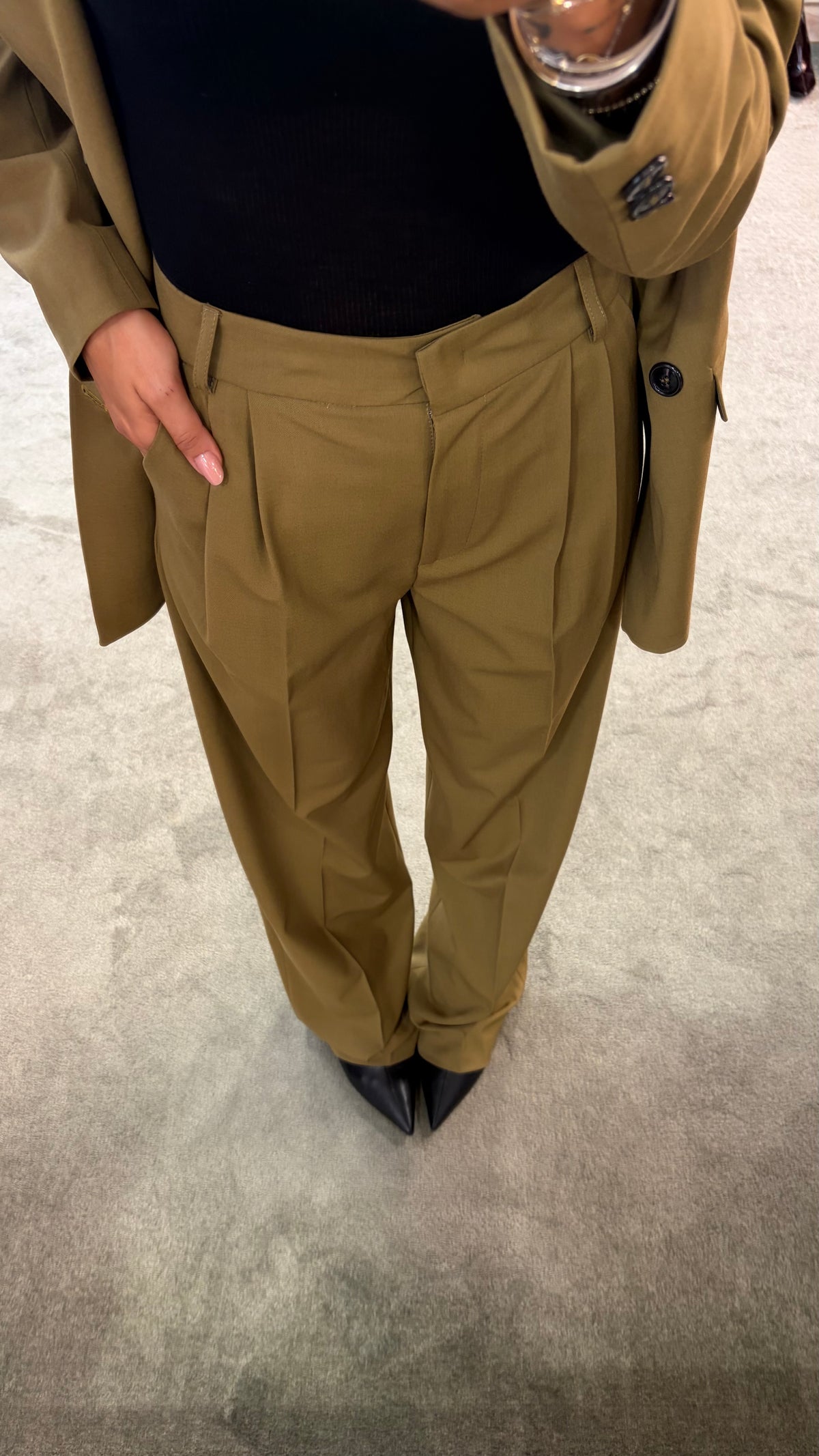 Pantaloni verdi oliva wide leg Actualee