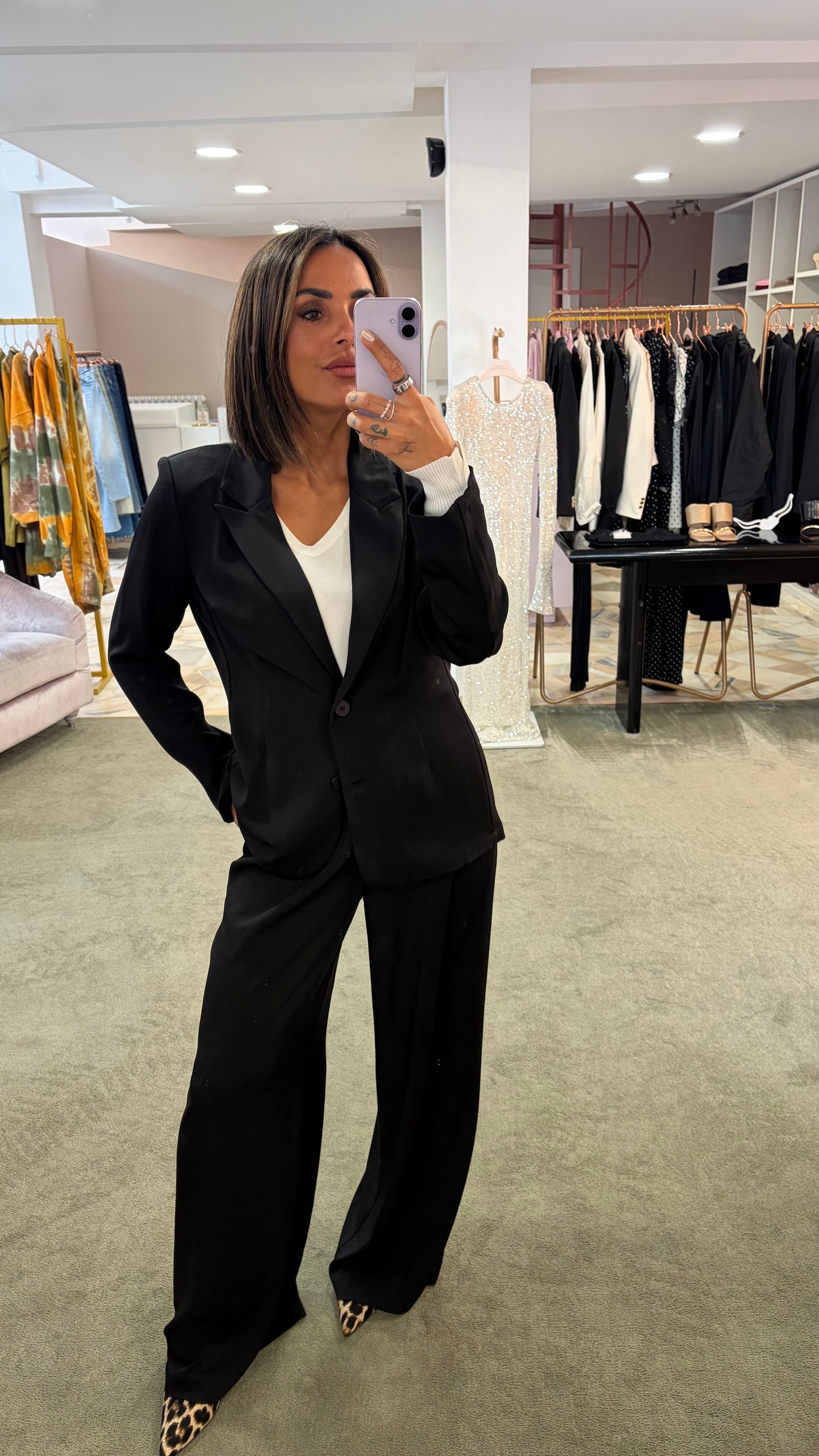 Pantaloni neri wide leg leggeri ay