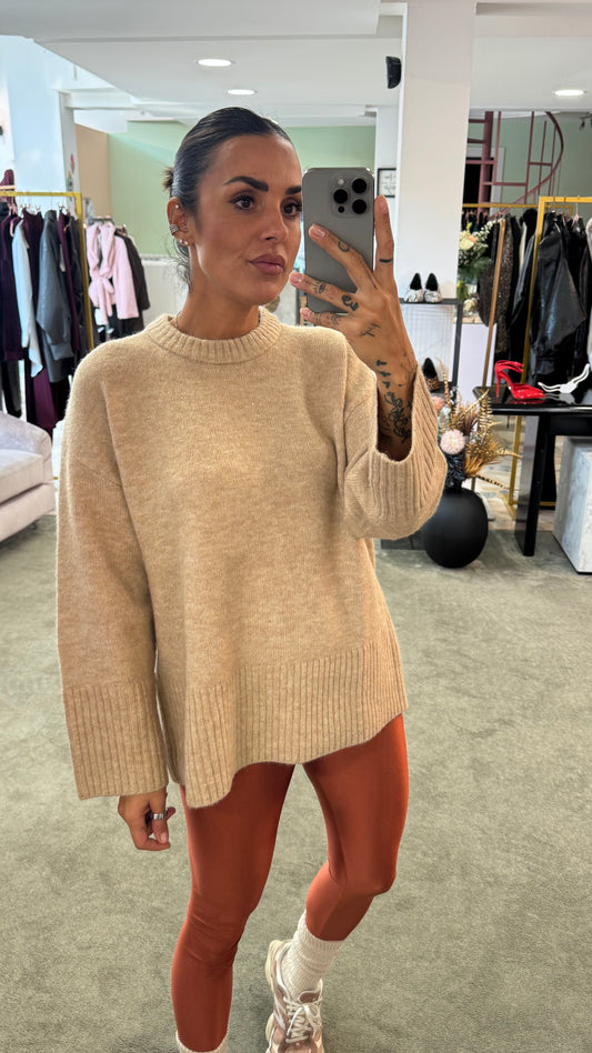 Maglione cammello melange girocollo spacco dietro jx