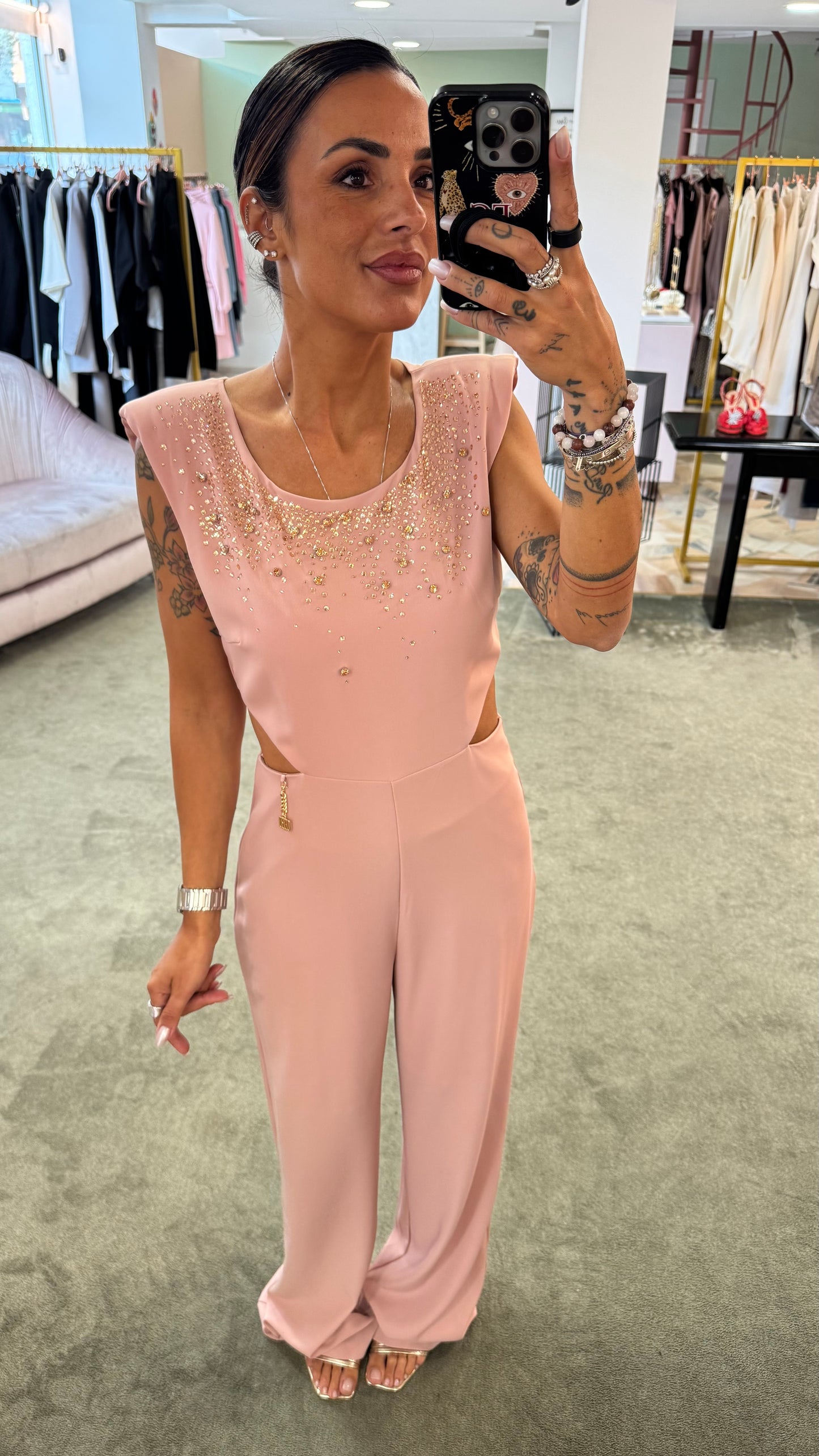 Jumpsuit rosa con cristalli fr