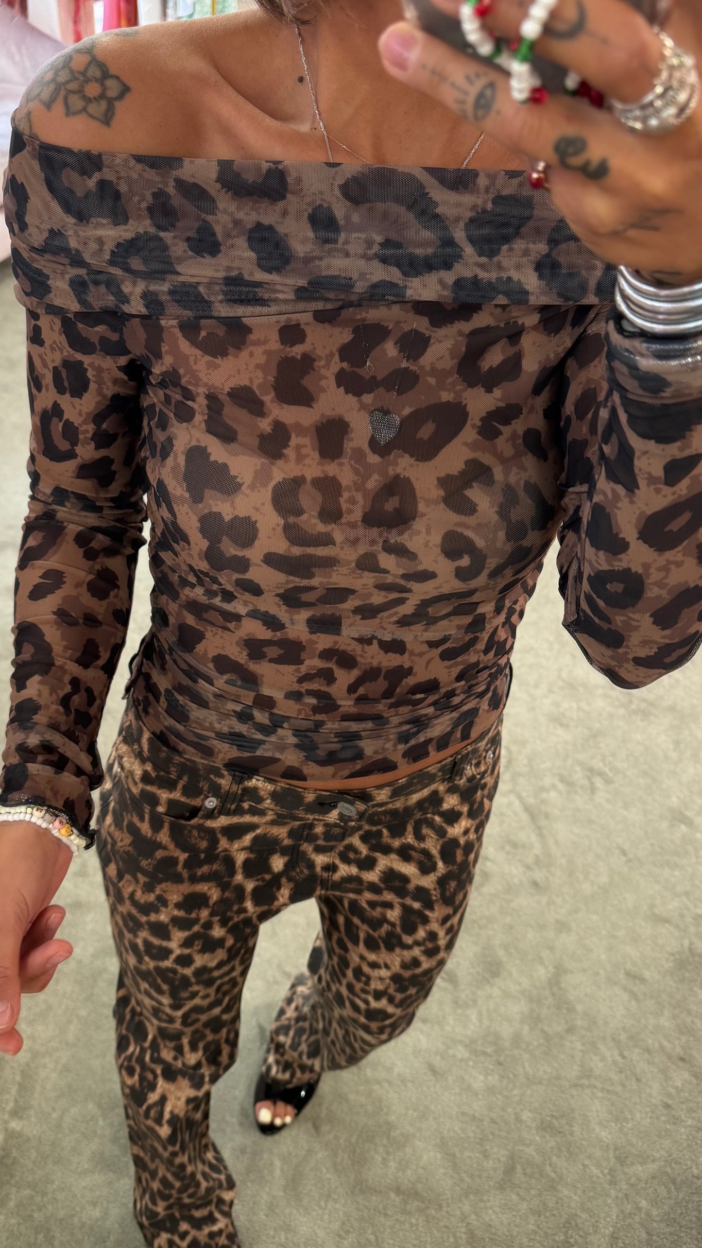 Maglia off shoulder leopard jx