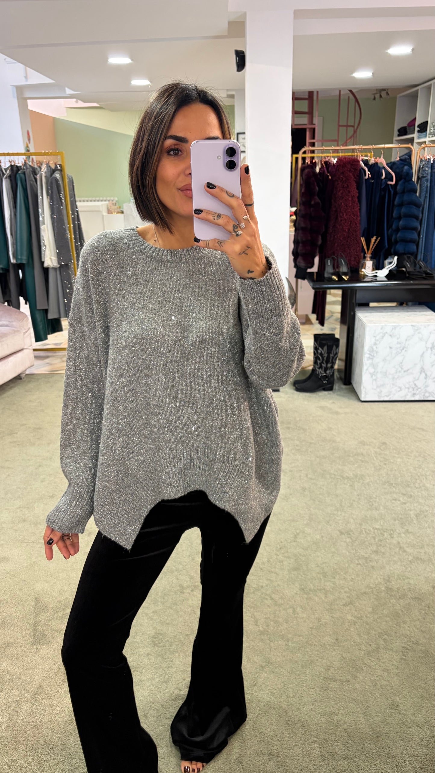 Maglione over grigio con micropaillettes bj