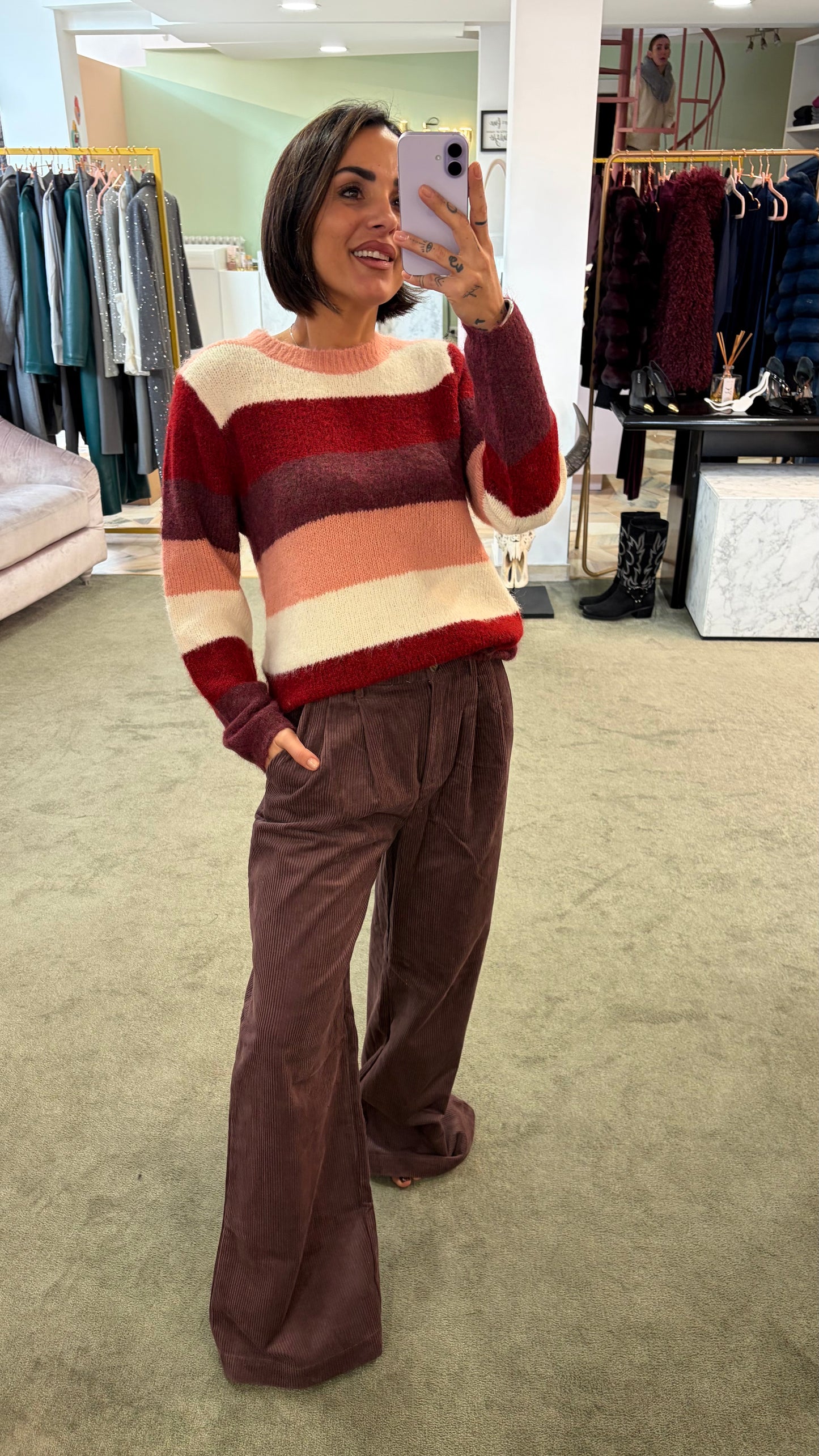 Pantaloni prugna a costine in velluto gl