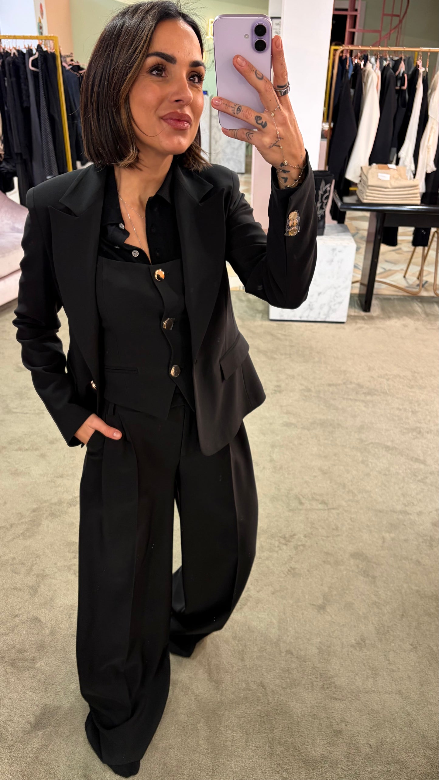 Blazer nero corto slim un bottone oro fr pe26