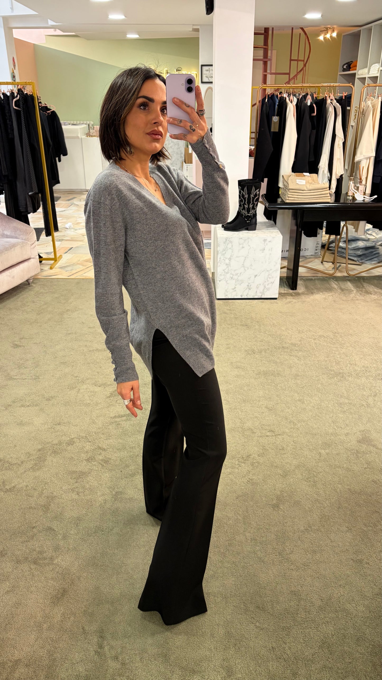 Maglione scollo a v grigio con spacchi laterali fr
