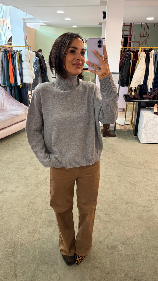 Dolcevita grigio a scatola in angora doppio filo tk