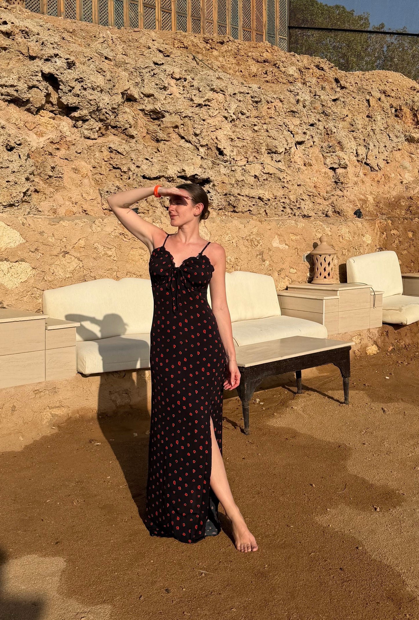 Abito riley lungo MAR DE MARGARITAS nero con rose