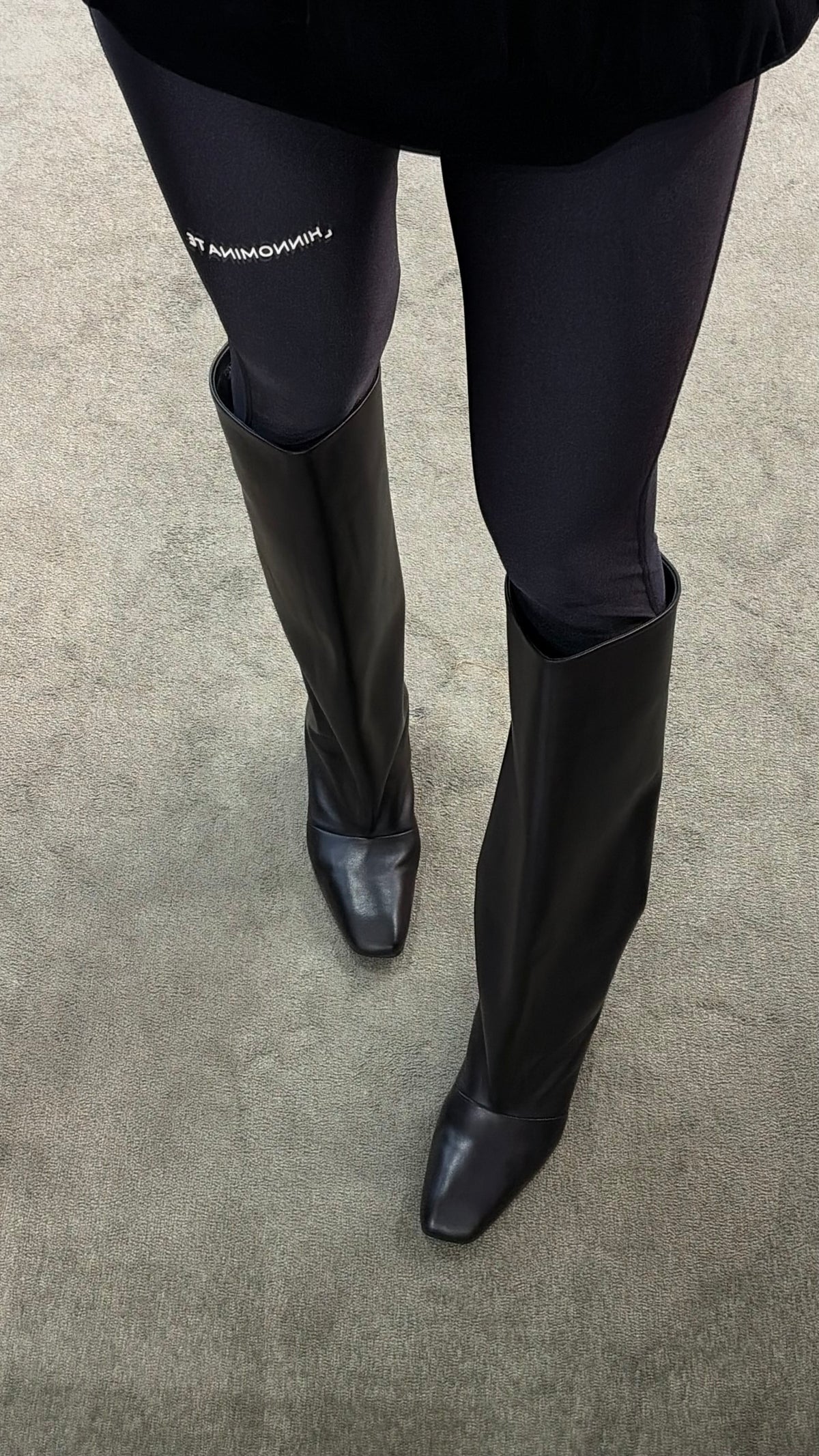 Stivale nero in pelle tubolare bx
