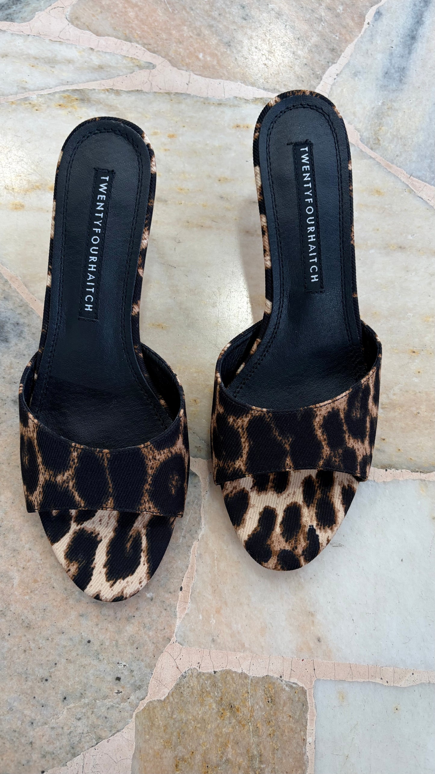 Ciabattina mules leopardata