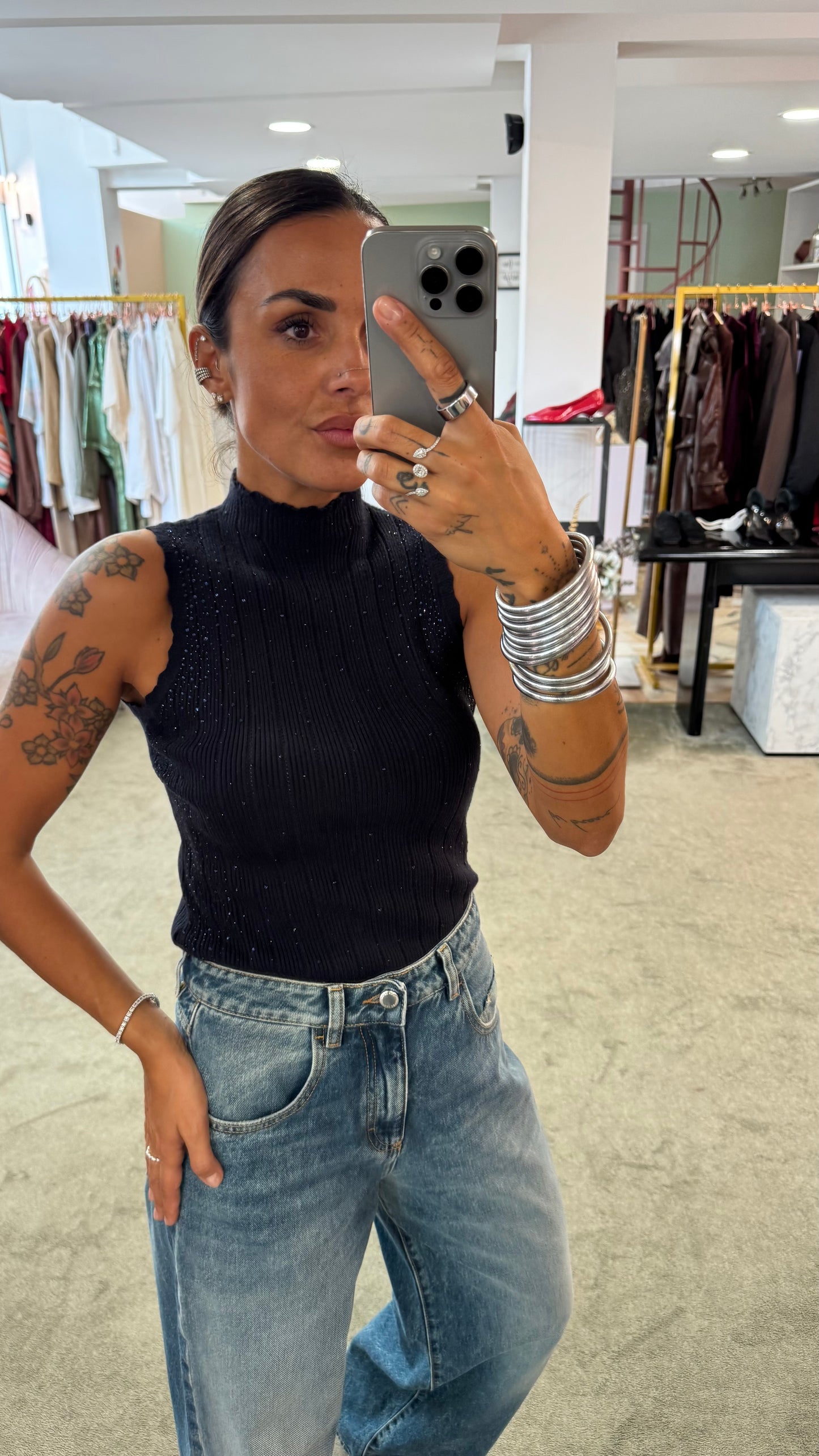 Lupetto smanicato blu notte con cristalli a costine fr