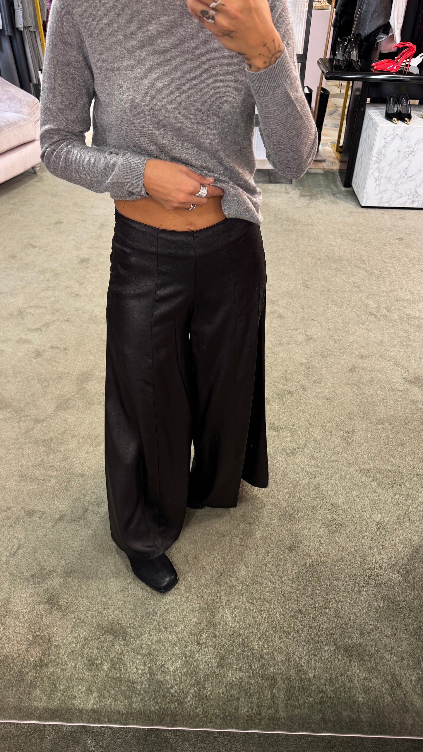 Pantaloni wide leg effetto pelle ay