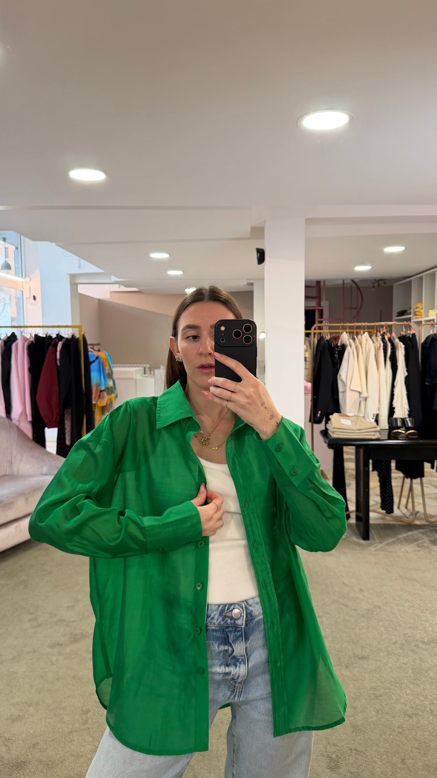 Camicia verde smeraldo over in tencel ay