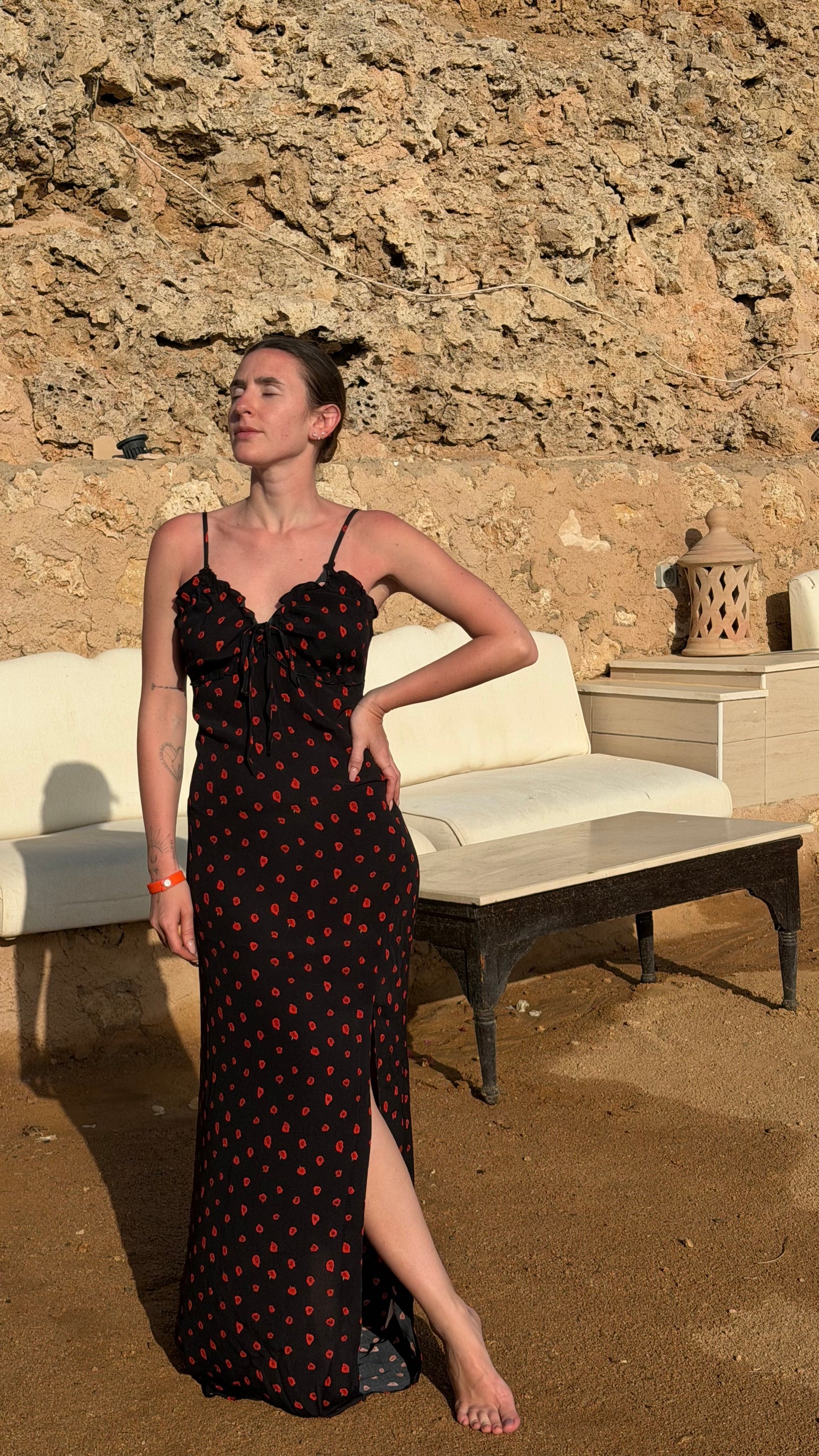 Abito riley lungo MAR DE MARGARITAS nero con rose