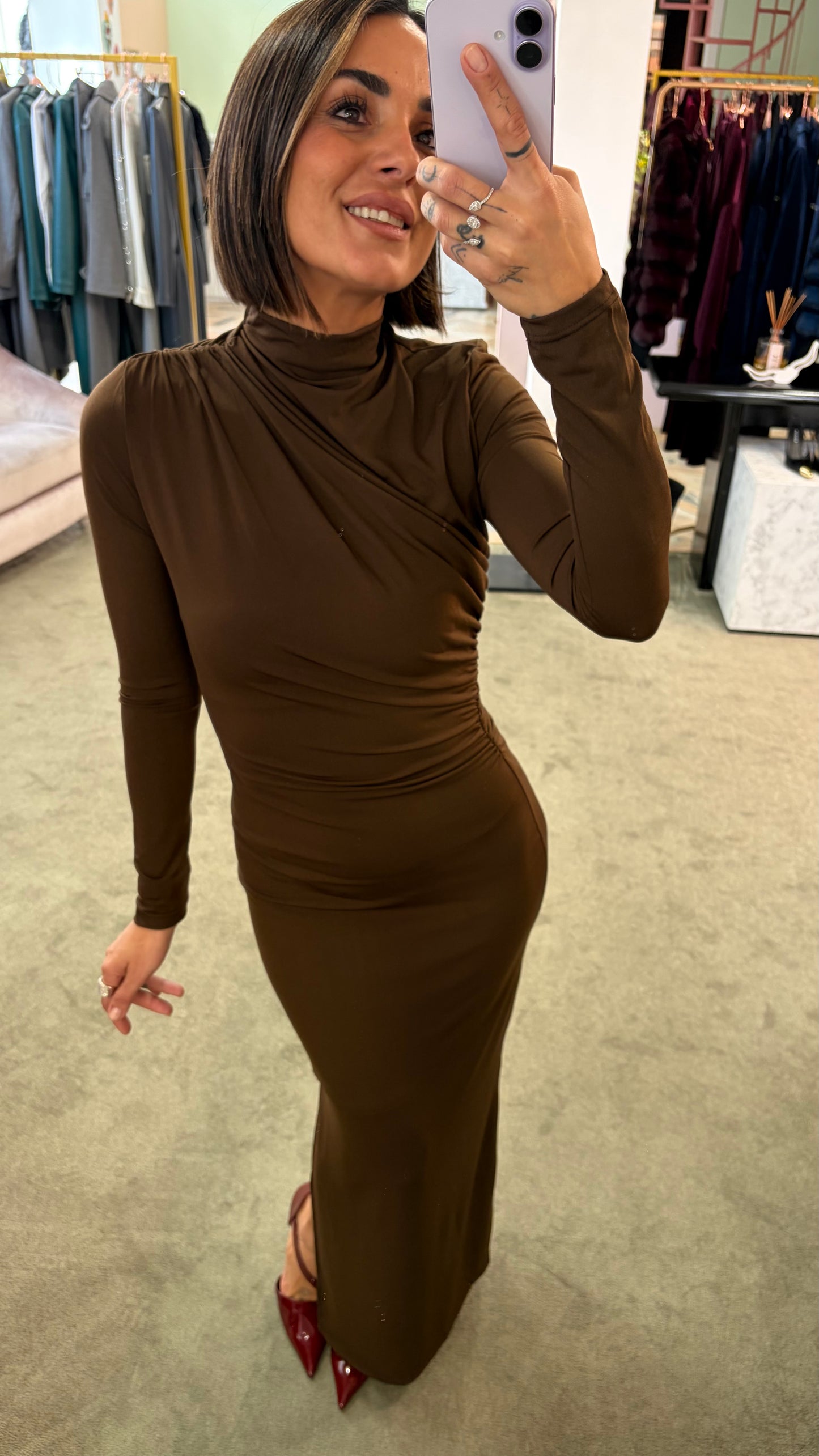 Abito lupetto tubino moka con arricciature gl