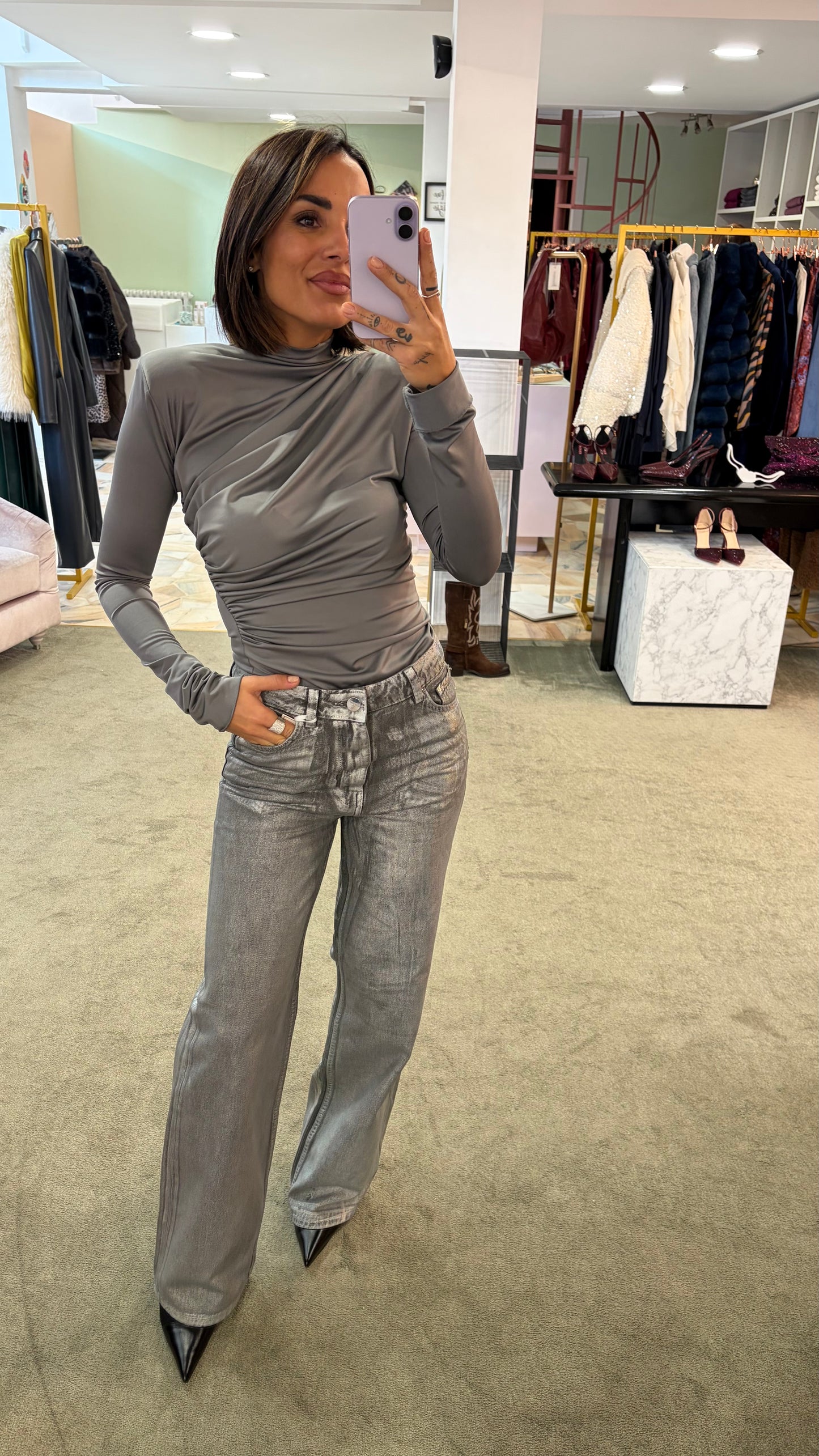 Jeans straight grigio argento spalmato fr