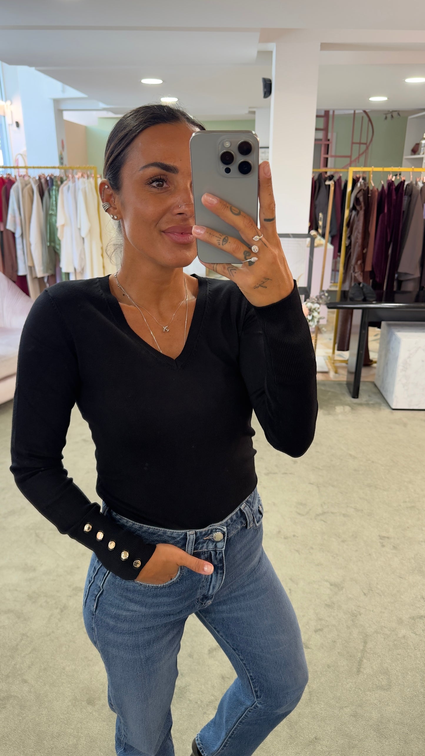 Maglione nero scollo a v in viscosa fr