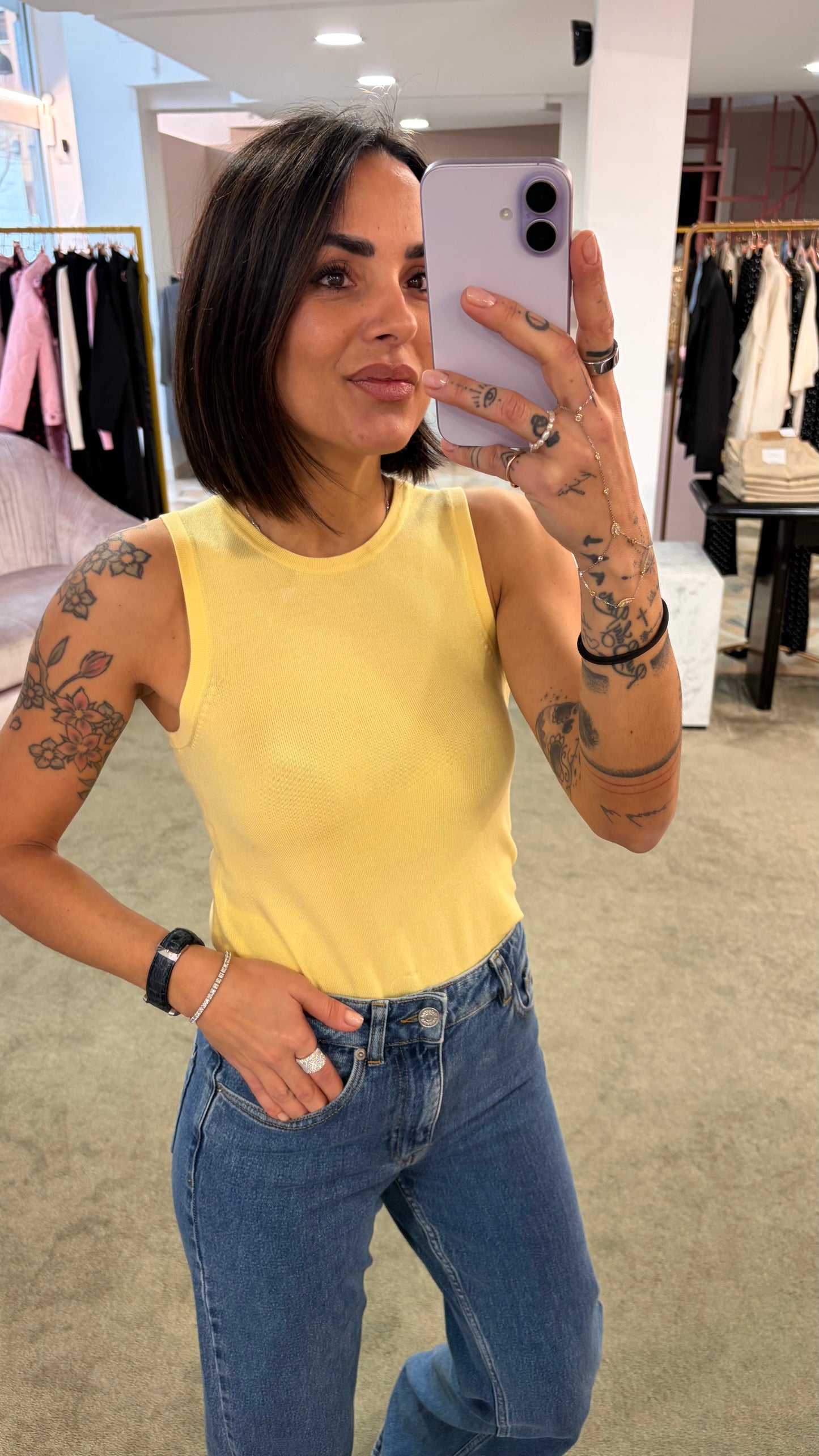 Canotta in maglia giallo pastello jx