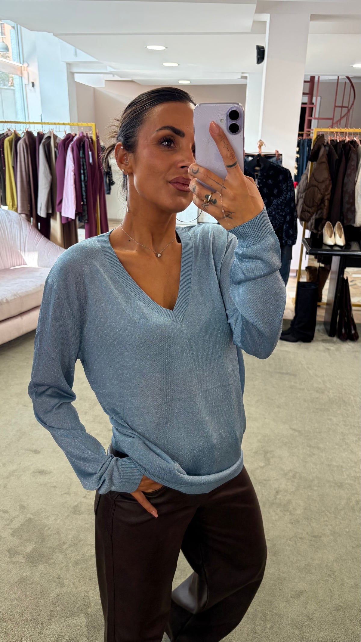 Maglia azzurra lurex scollo a v maniche lunghe fr