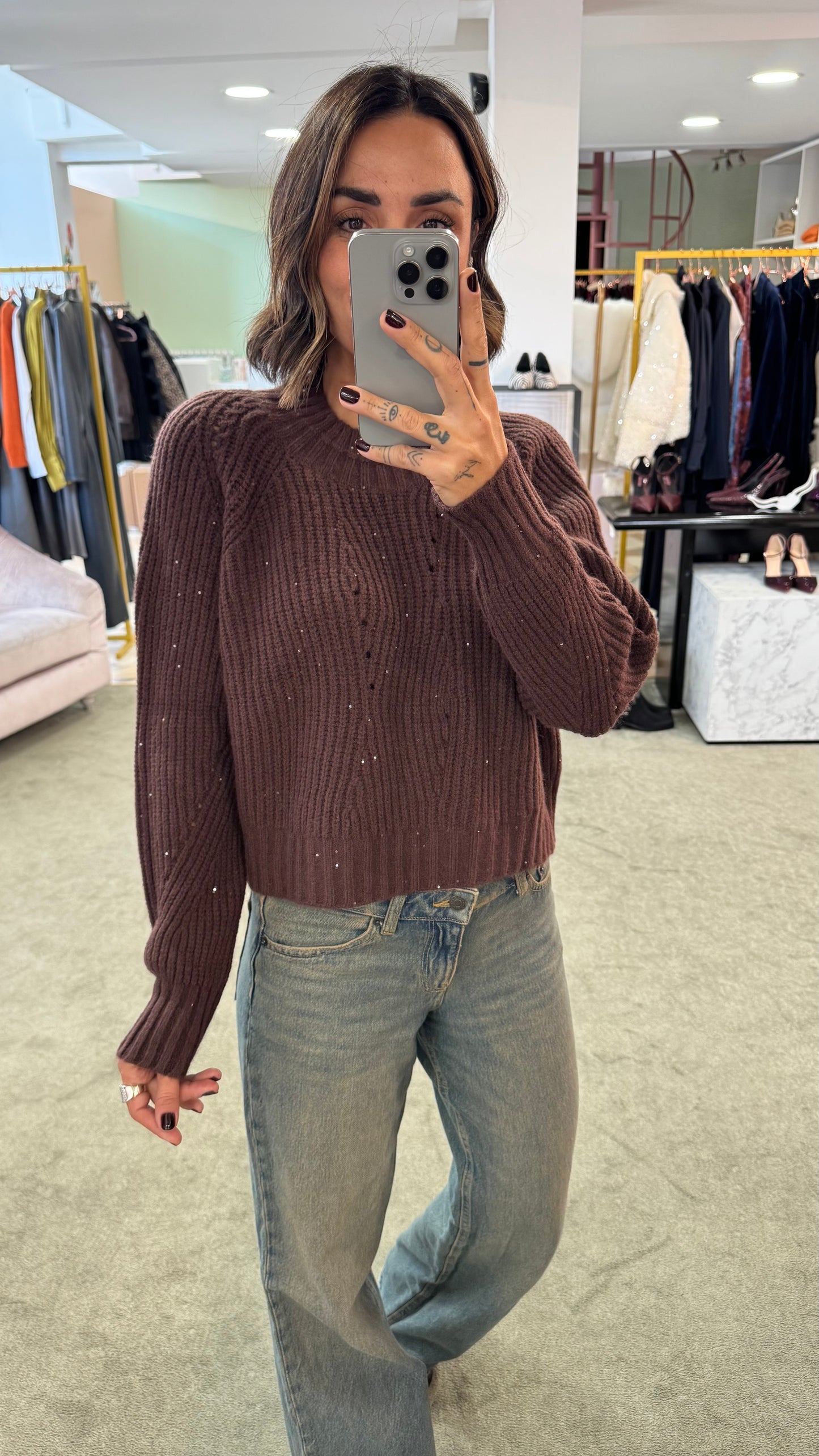 Maglione marrone costine con micropaillettes lh