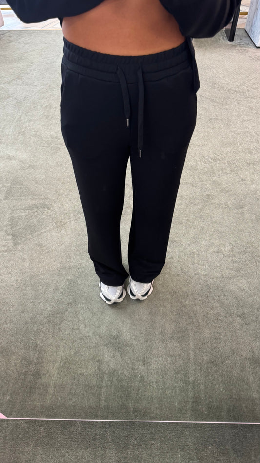 Joggers nero in modal a palazzo sy
