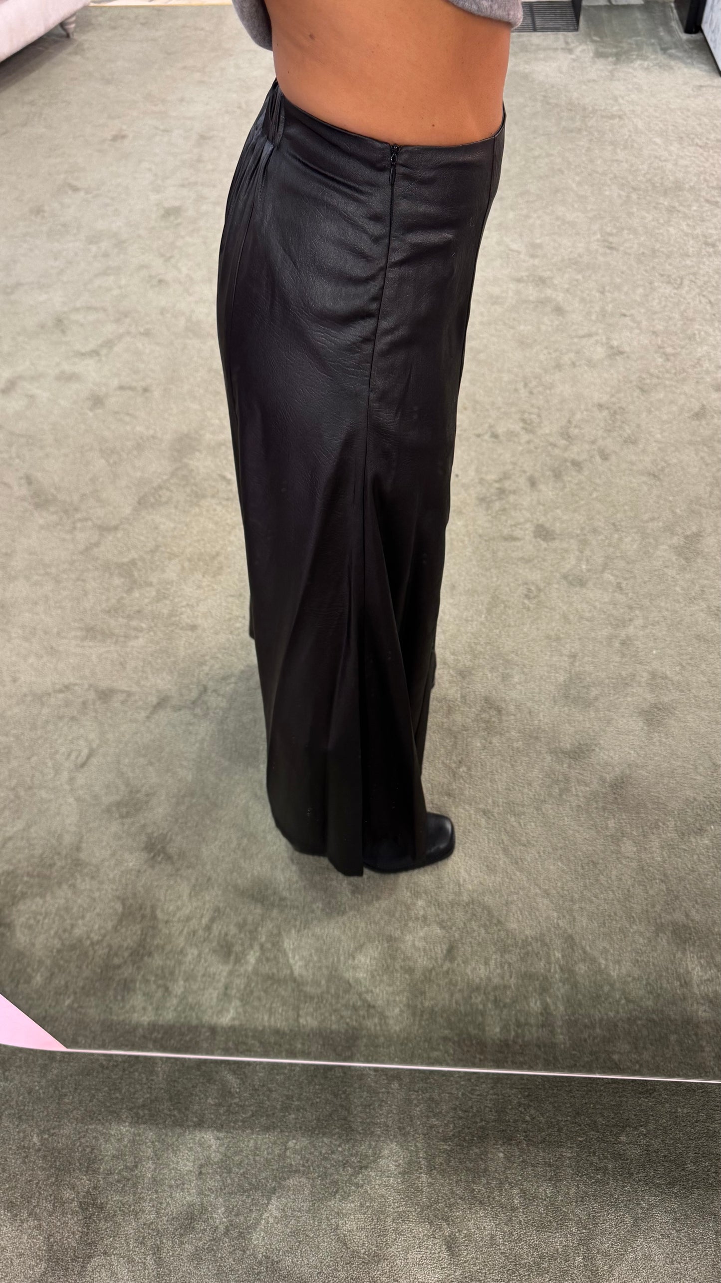 Pantaloni wide leg effetto pelle ay