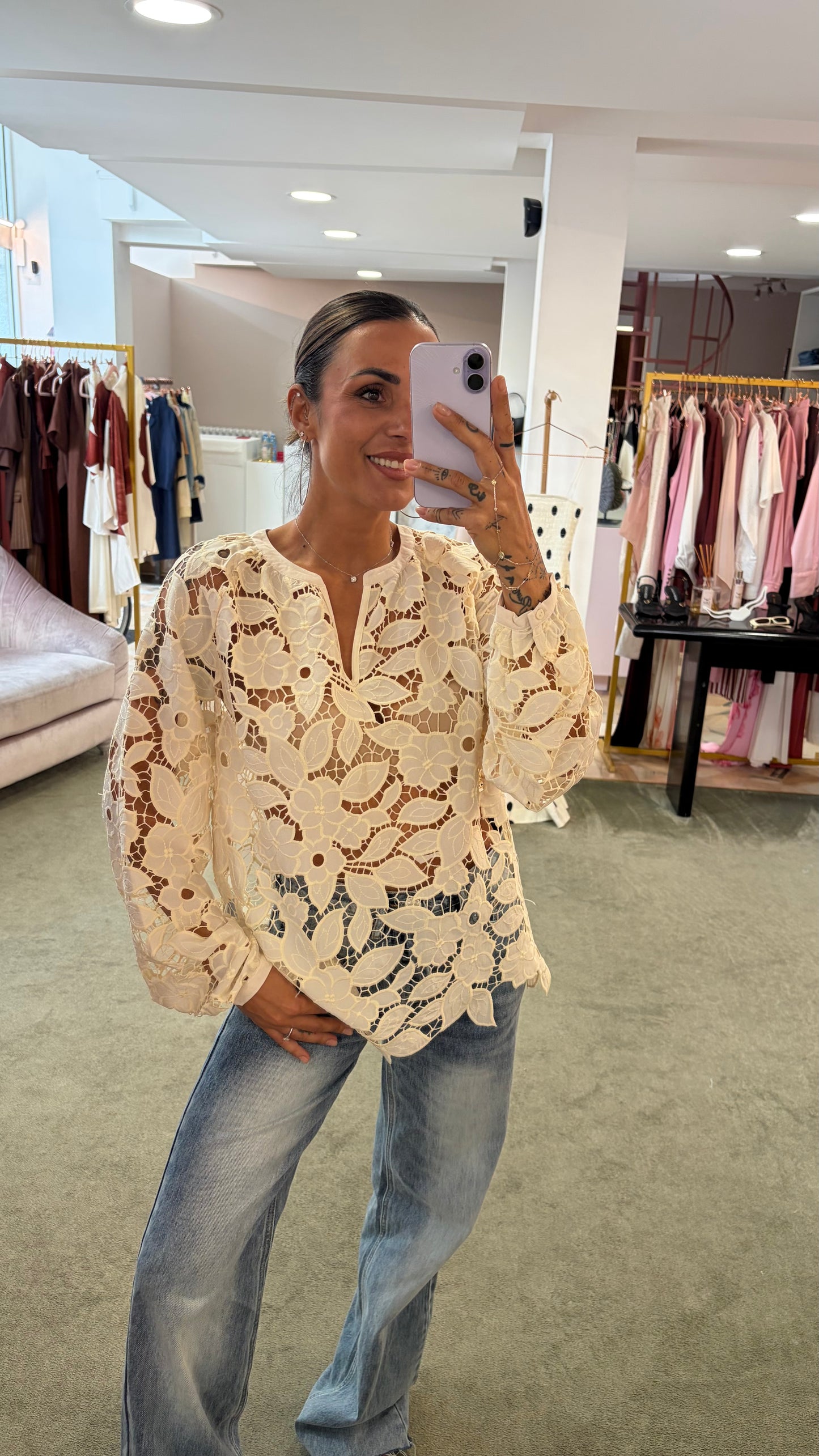 Camicia coreana crema  foglie traforata manica lunga sy
