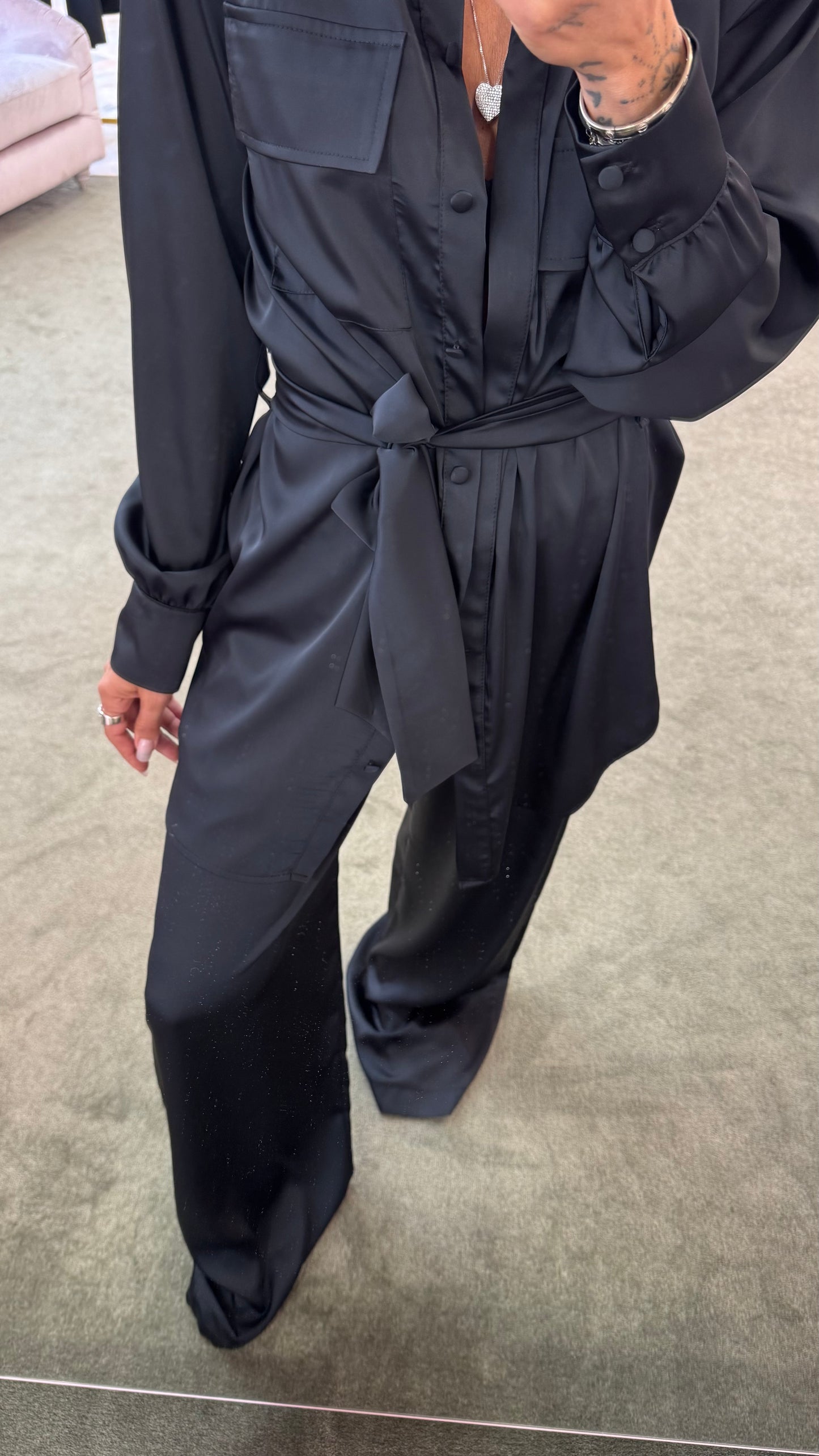 Pantaloni neri in satin morbidi ks