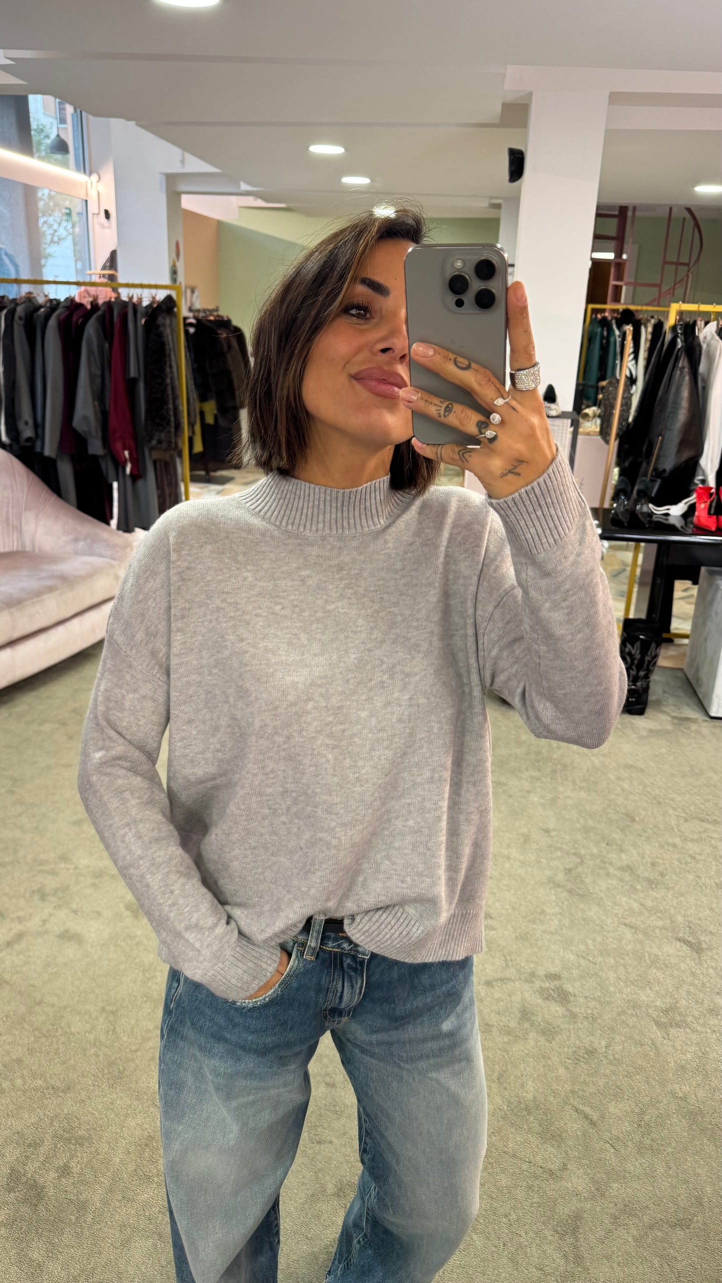 Maglione lupetto grigio perla a scatola tk