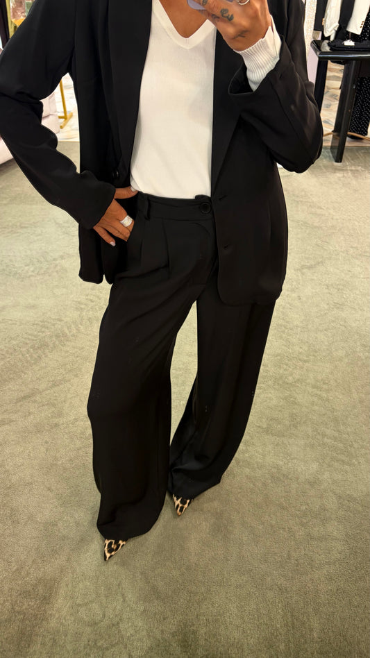 Pantaloni neri wide leg leggeri ay
