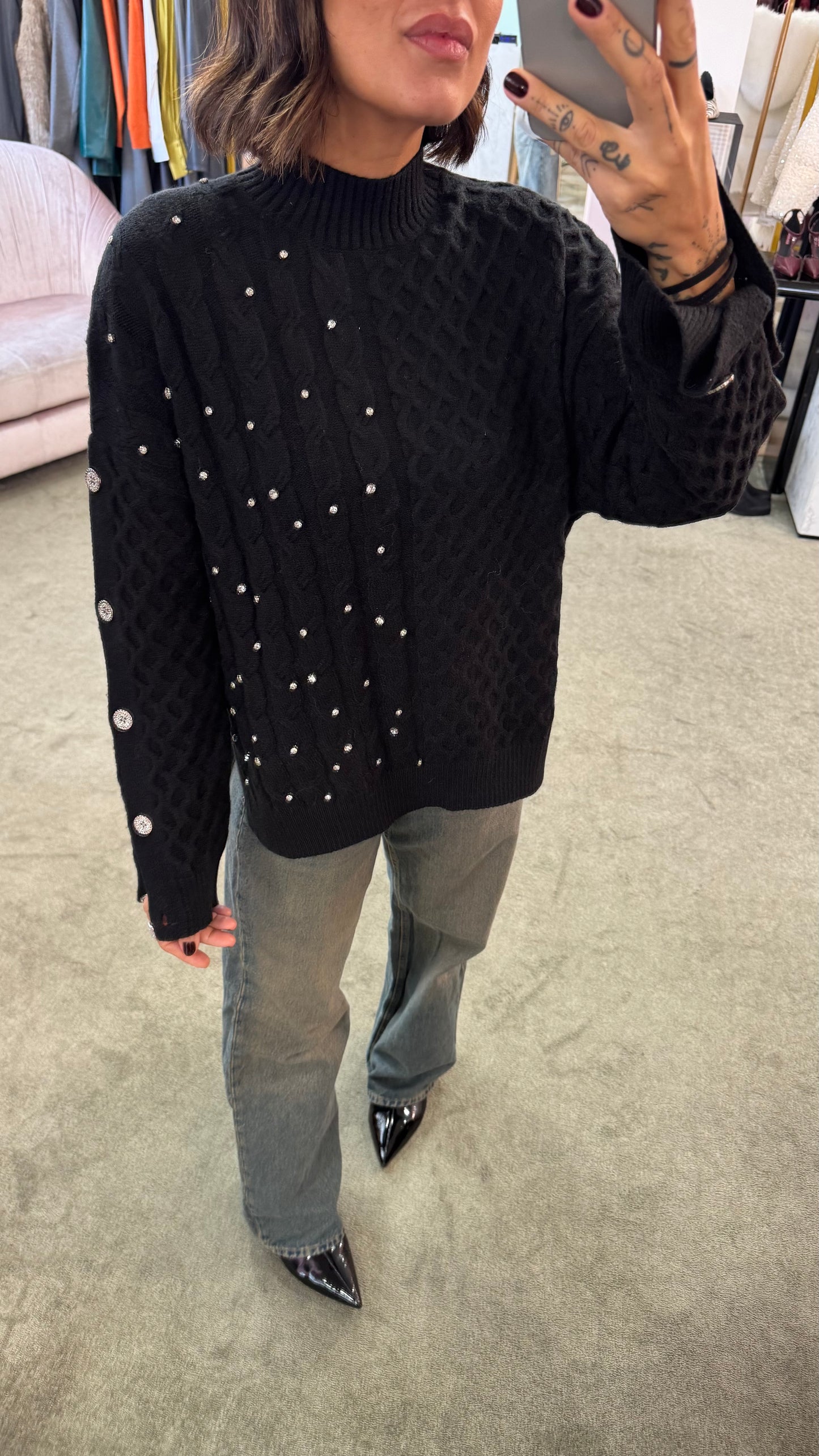 Maglione nero a trecce con pietre fr