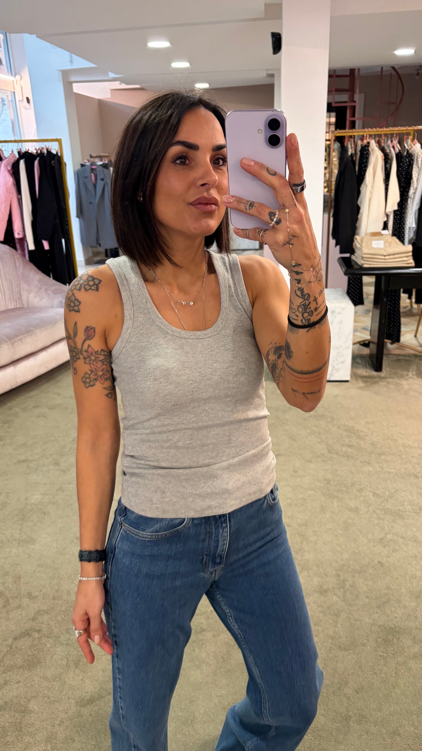 Canotta grigia melange a costine scollo tondo jx