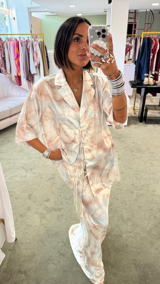 Camicia azzurra tie-dye con lace  gl