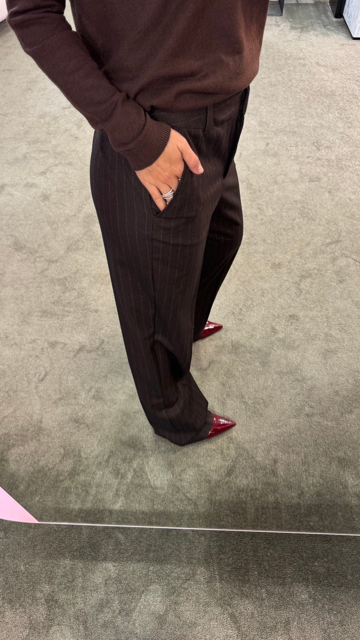 Pantaloni marrone gessato  jx